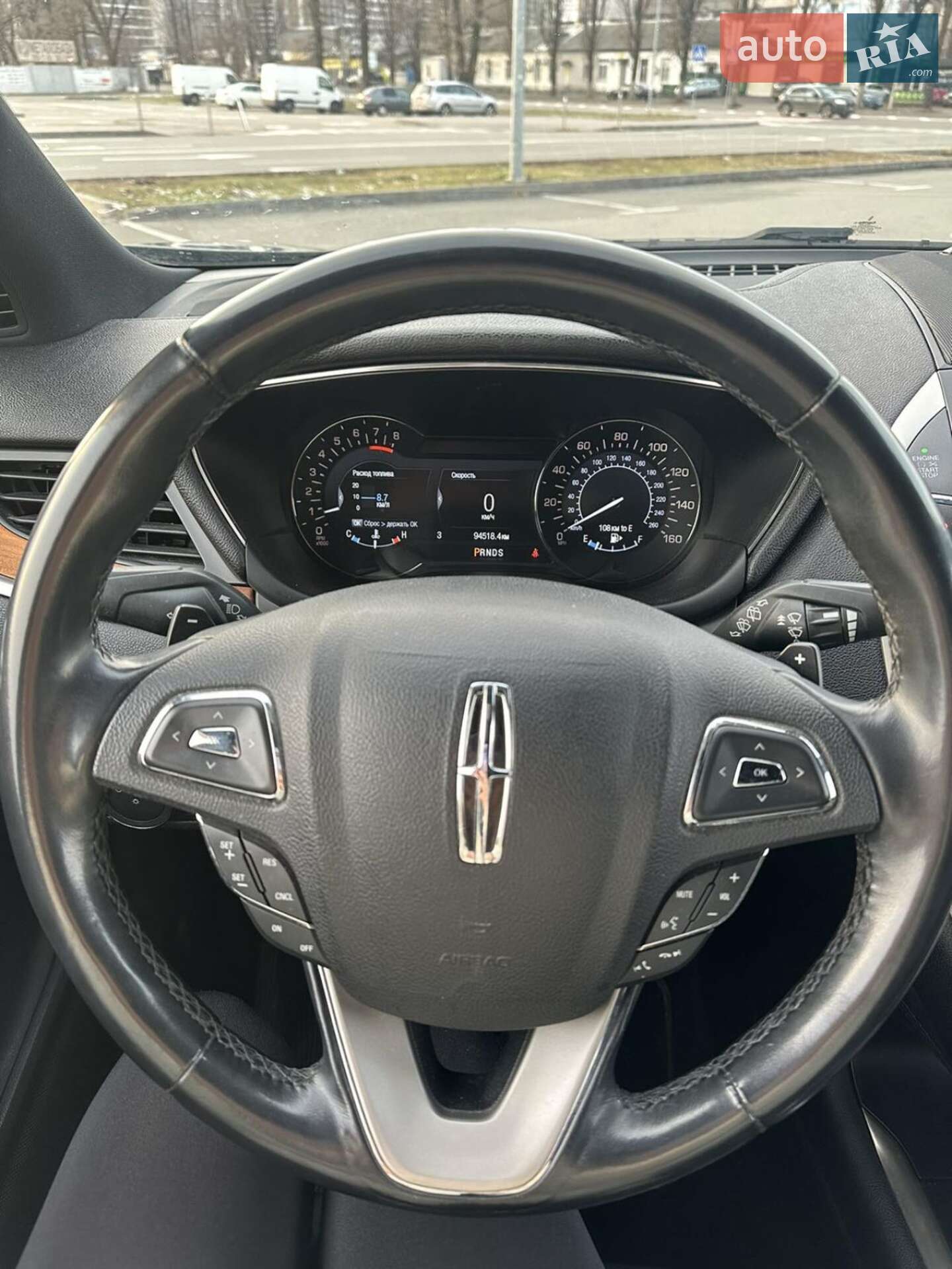 Lincoln MKC 2017 VIN 5LMCJ2D97HUL62824 фото оголошення 2 з 19