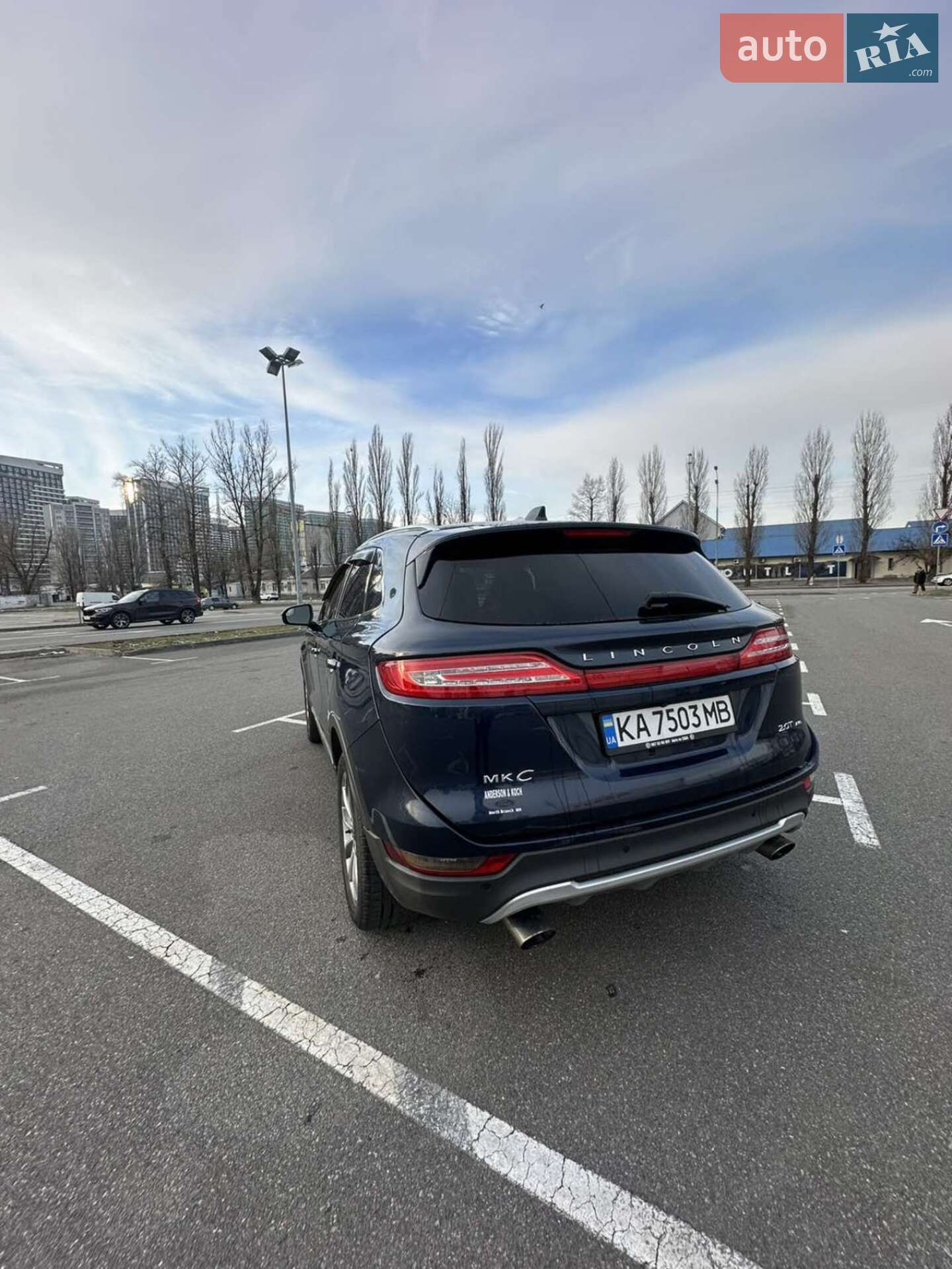 Lincoln MKC 2017 VIN 5LMCJ2D97HUL62824 фото оголошення 9 з 19