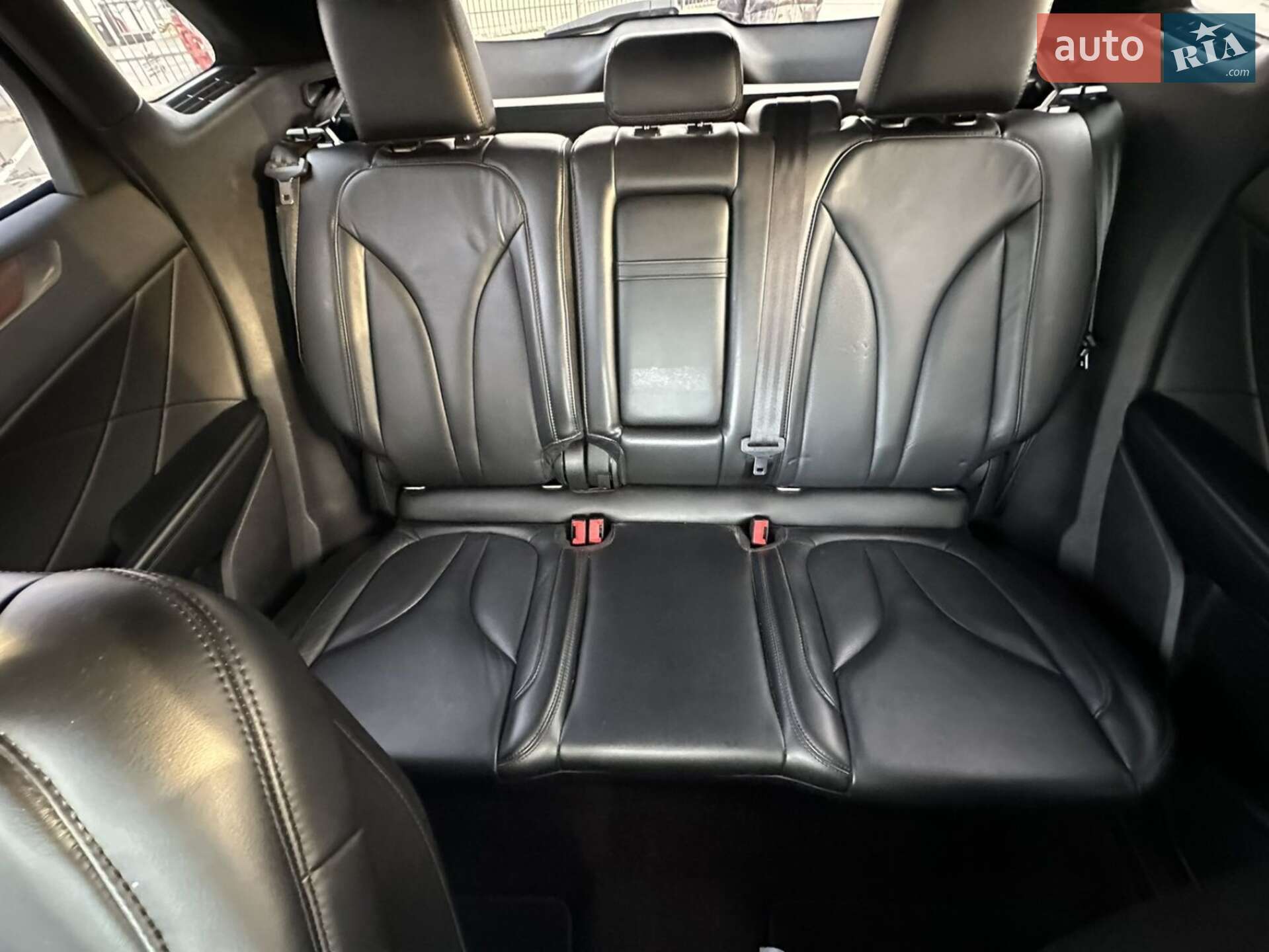 Lincoln MKC 2017 VIN 5LMCJ2D97HUL62824 фото оголошення 14 з 19