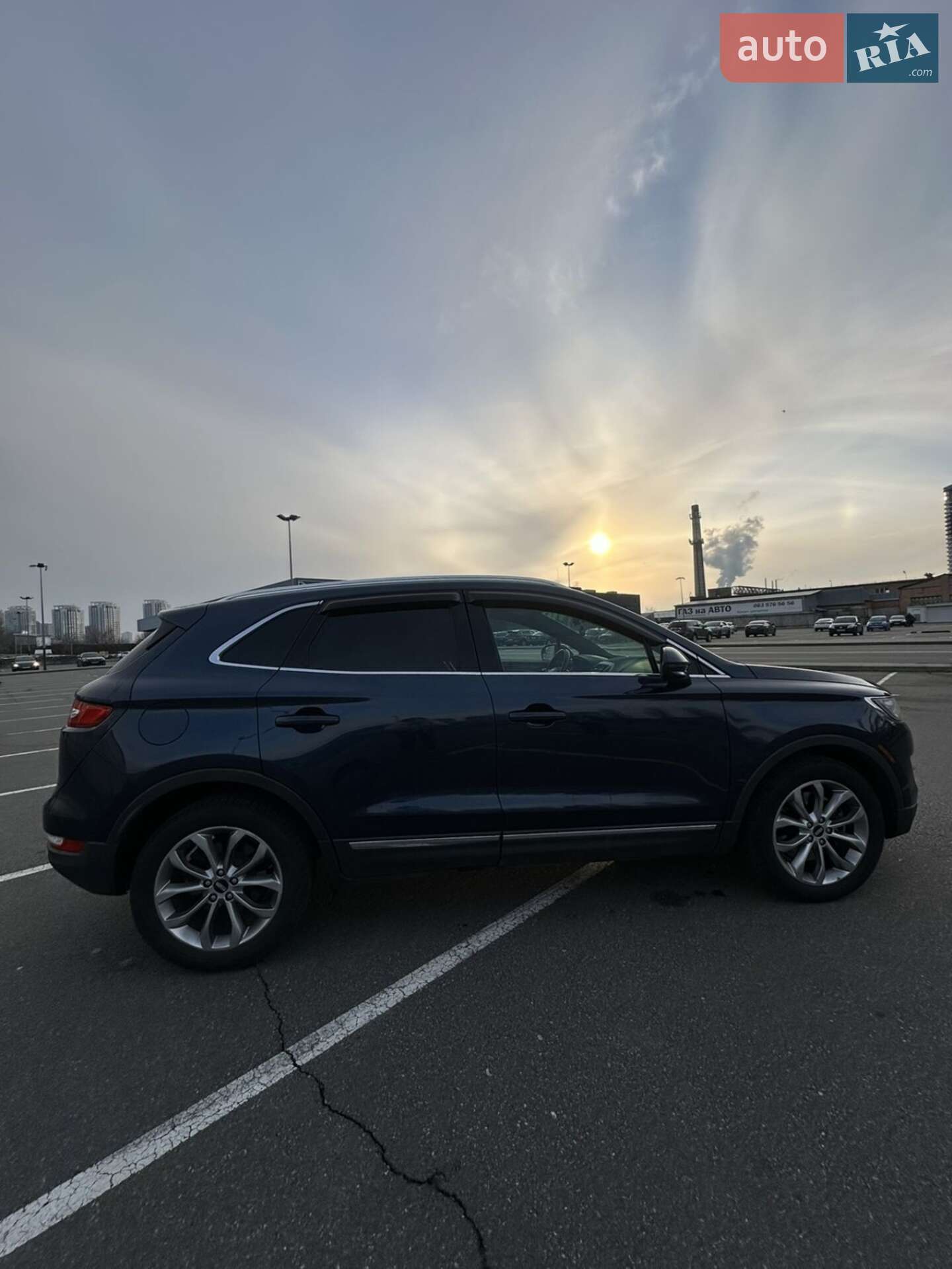 Lincoln MKC 2017 VIN 5LMCJ2D97HUL62824 фото оголошення 16 з 19