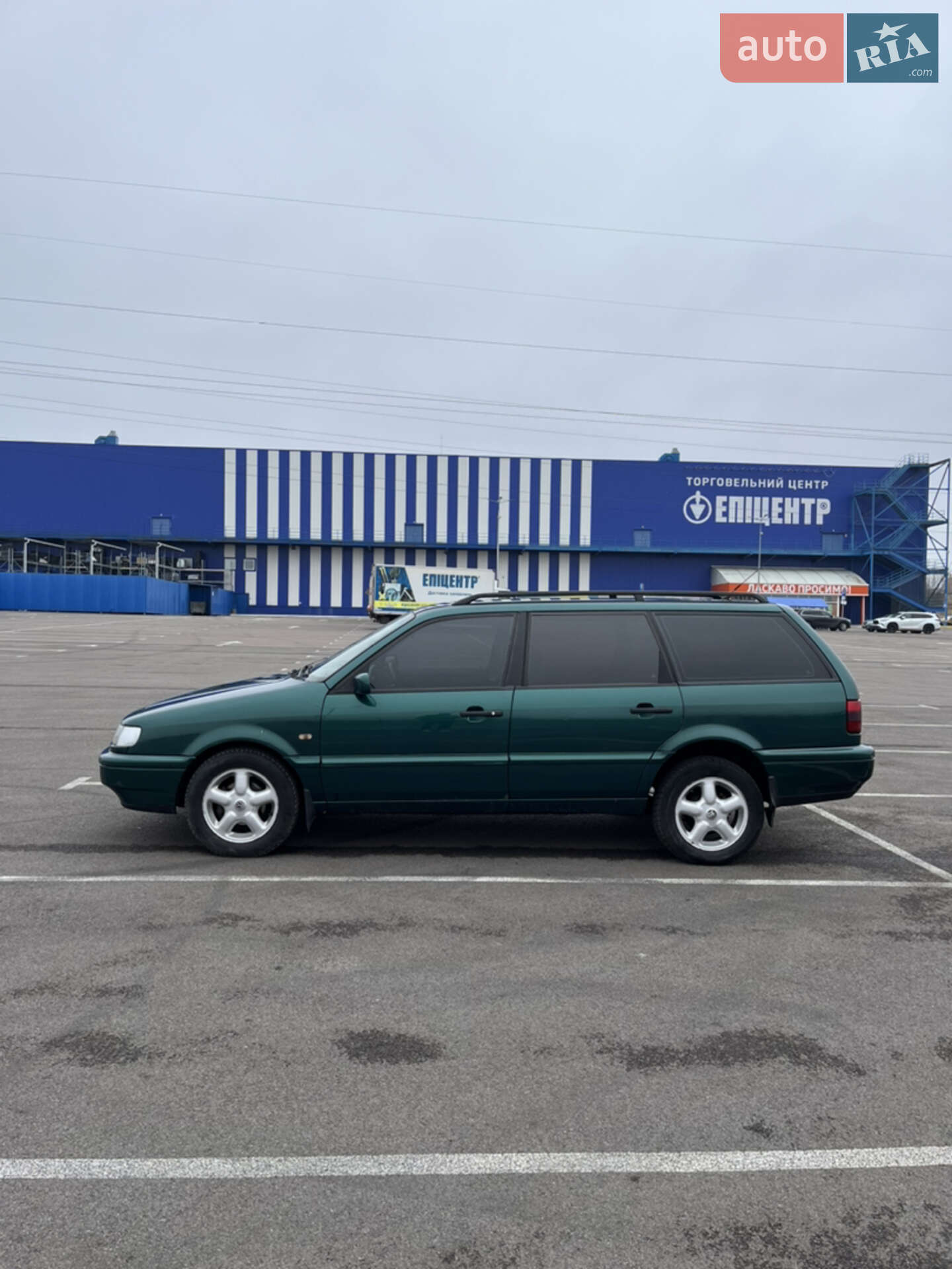 Volkswagen Passat 1995 VIN WVWZZZ3AZSE022063 фото оголошення 4 з 12
