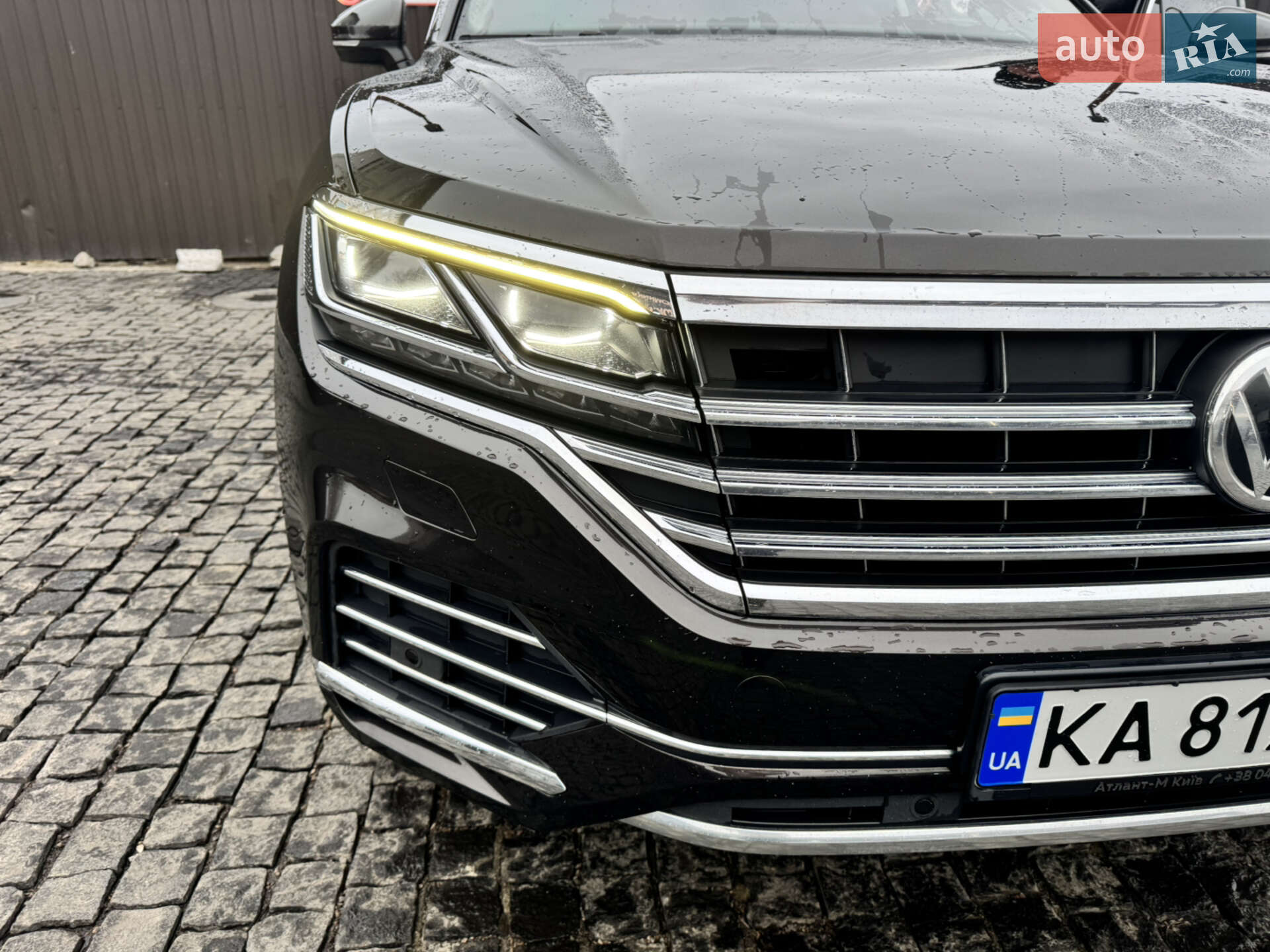 Volkswagen Touareg 2018 VIN WVGZZZCRZJD002084 фото оголошення 24 з 60