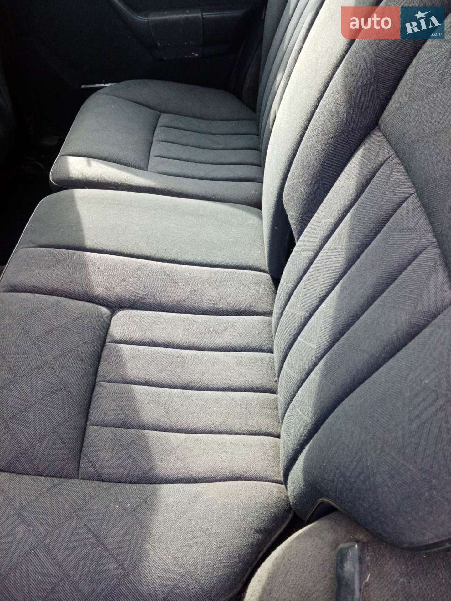 Mercedes-Benz E-Class 1996 VIN WDB1240821F345224 фото оголошення 8 з 9