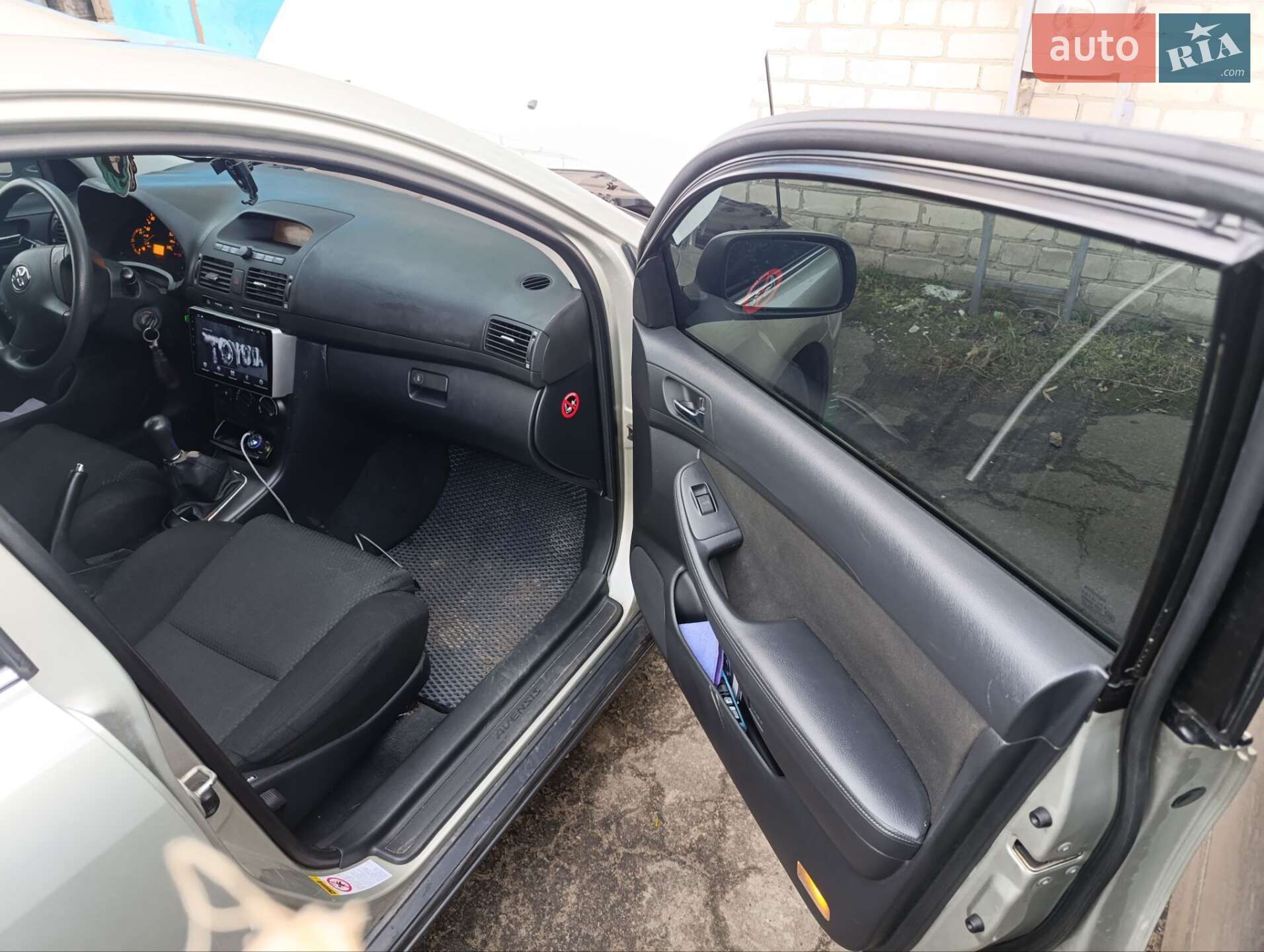 Toyota Avensis 2003 VIN SB1ER55L80E042127 фото оголошення 3 з 12