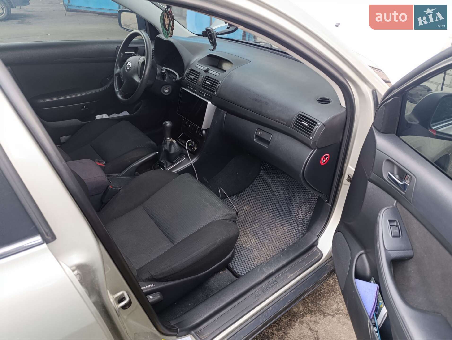 Toyota Avensis 2003 VIN SB1ER55L80E042127 фото оголошення 4 з 12