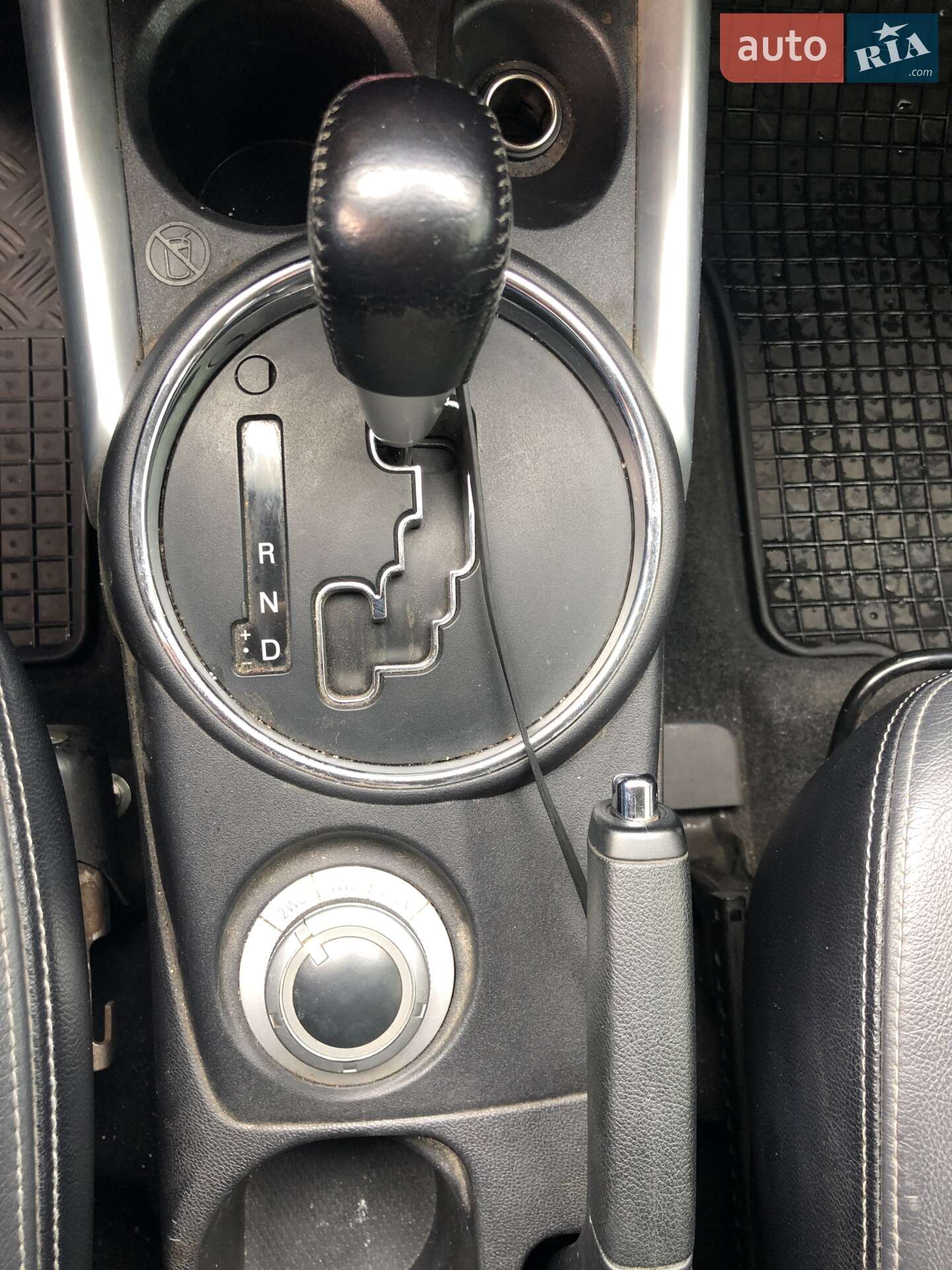 Mitsubishi ASX 2010 VIN JMBXTGA2WBZ001203 фото оголошення 12 з 92