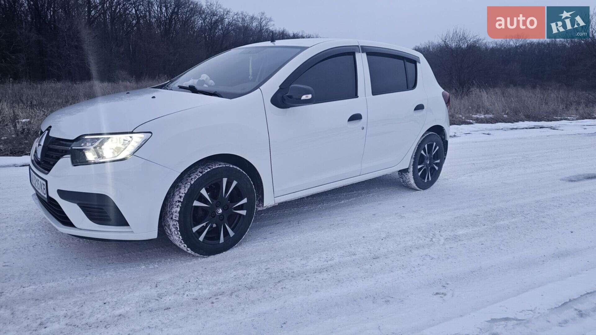 Renault Sandero 2022 VIN VF15SRKL469740974 фото оголошення 4 з 11