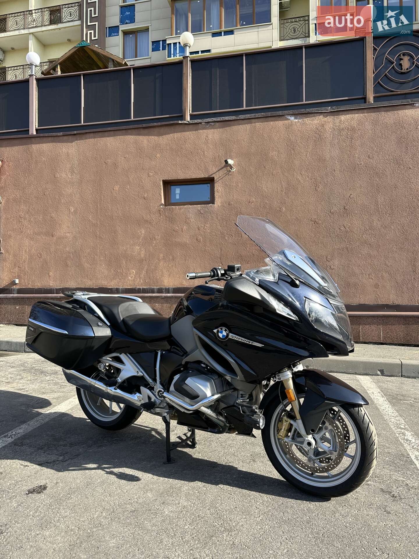 BMW R 1250RT 2019 VIN WB10J6100KZY34666 фото оголошення 3 з 24