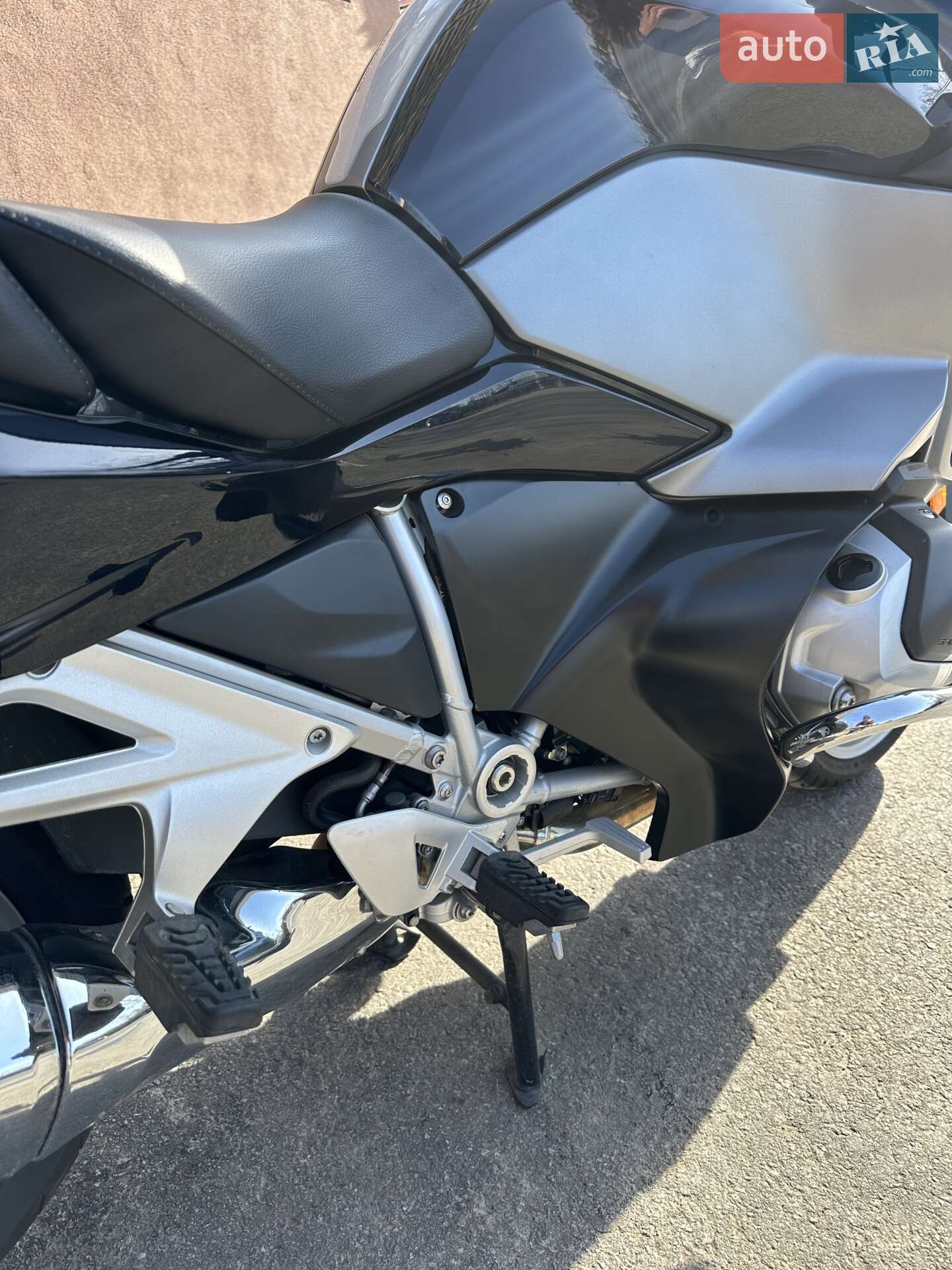 BMW R 1250RT 2019 VIN WB10J6100KZY34666 фото оголошення 18 з 24