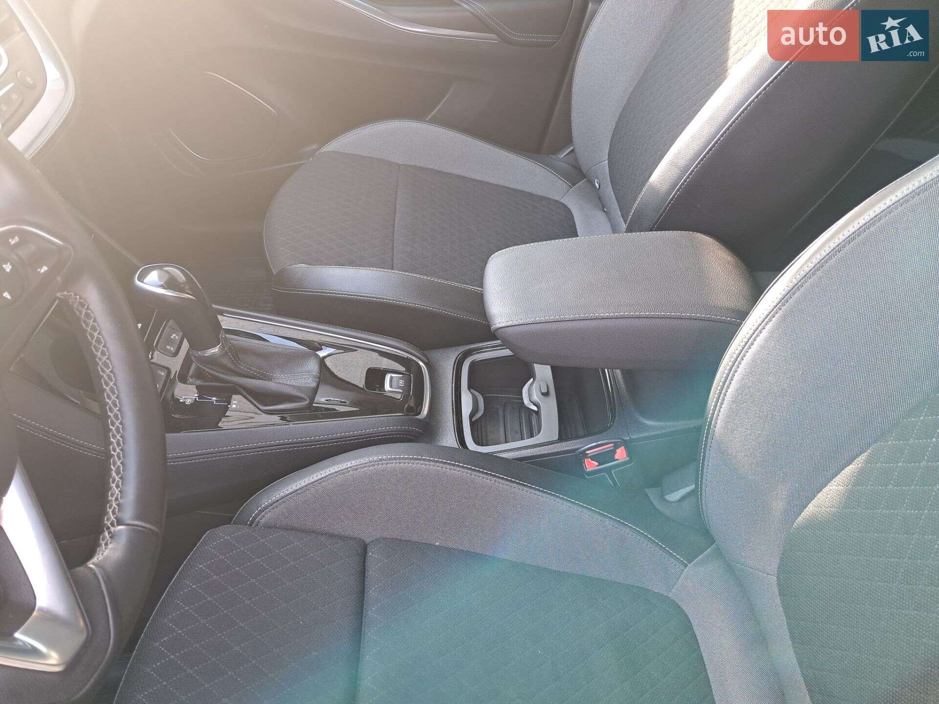 Opel Grandland X 2019 VIN W0VZCYHZ0KS290639 фото оголошення 35 з 53