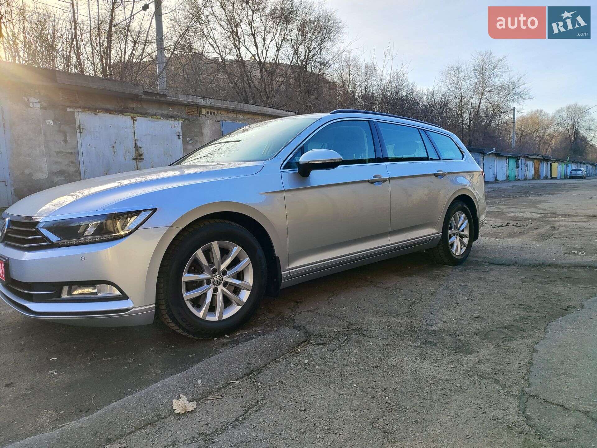 Volkswagen Passat 2018 VIN WVWZZZ3CZJE264178 фото оголошення 4 з 61