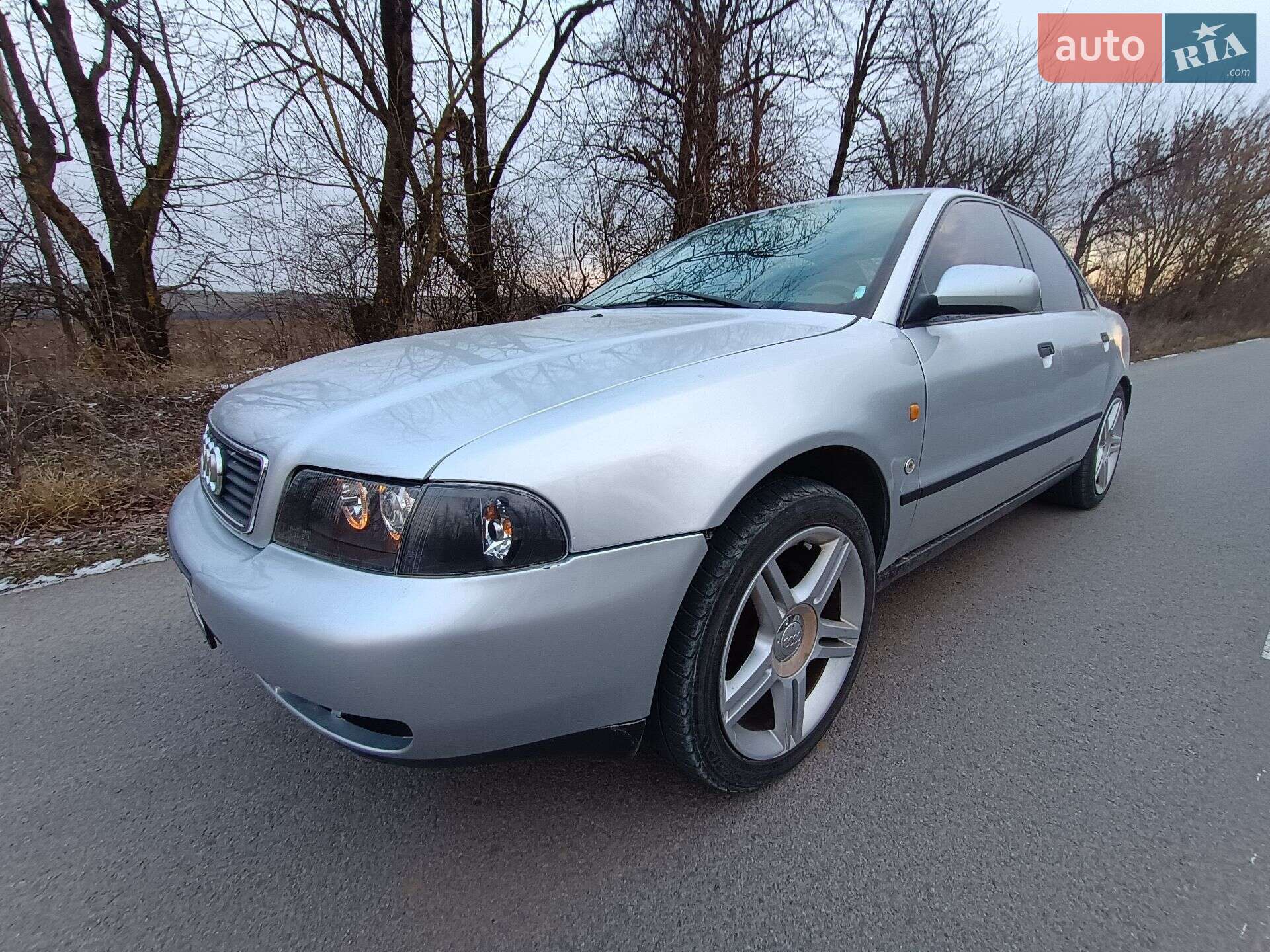 Audi A4 1997 VIN WAUZZZ8DZVA013951 фото оголошення 8 з 18