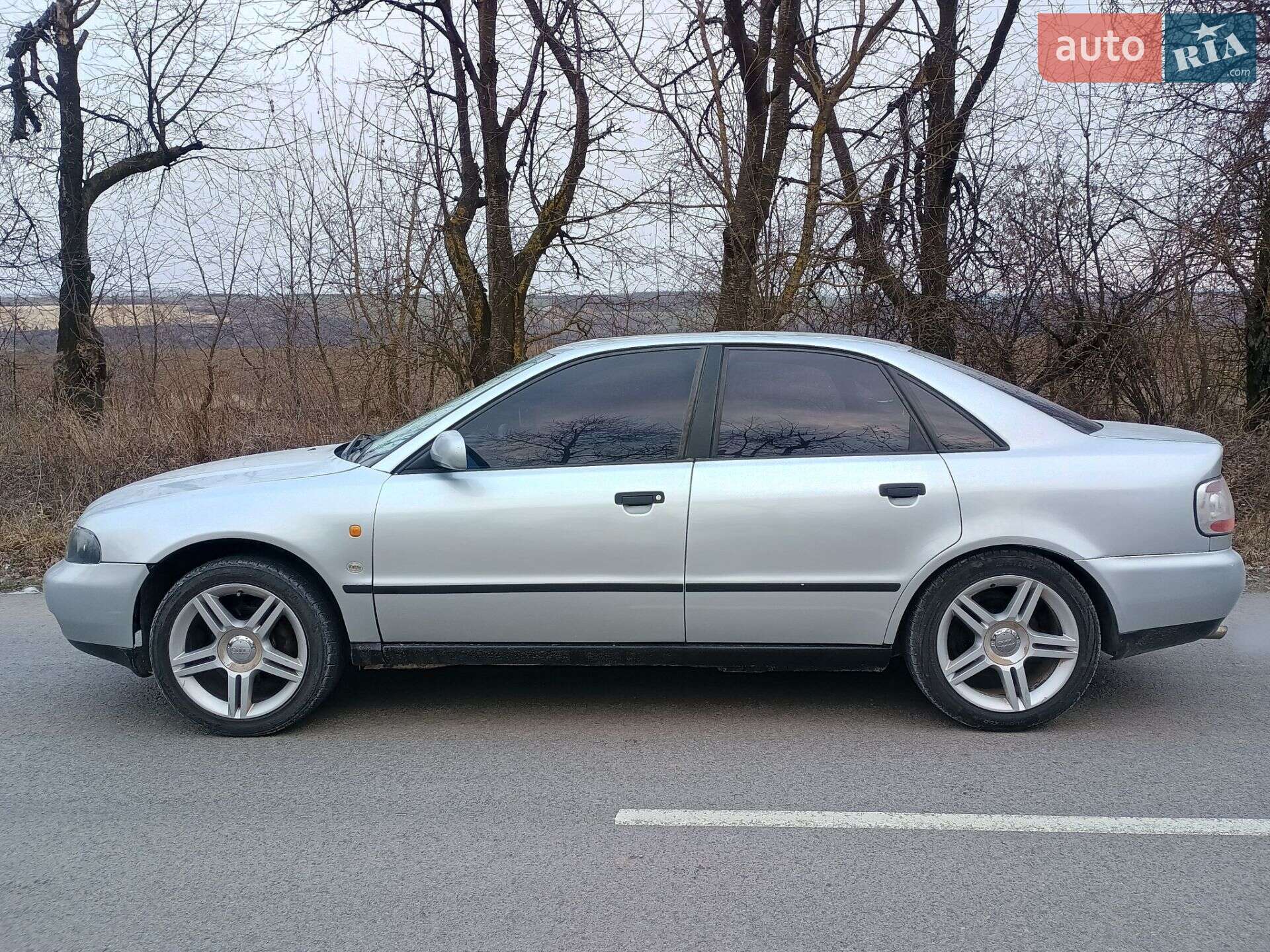 Audi A4 1997 VIN WAUZZZ8DZVA013951 фото оголошення 4 з 18