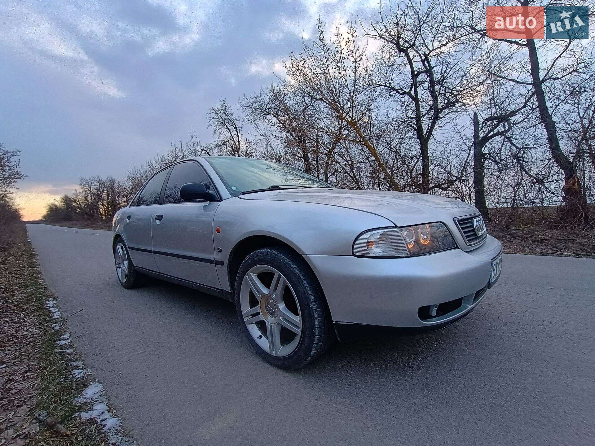 Audi A4 1997 VIN WAUZZZ8DZVA013951 фото оголошення 7 з 18