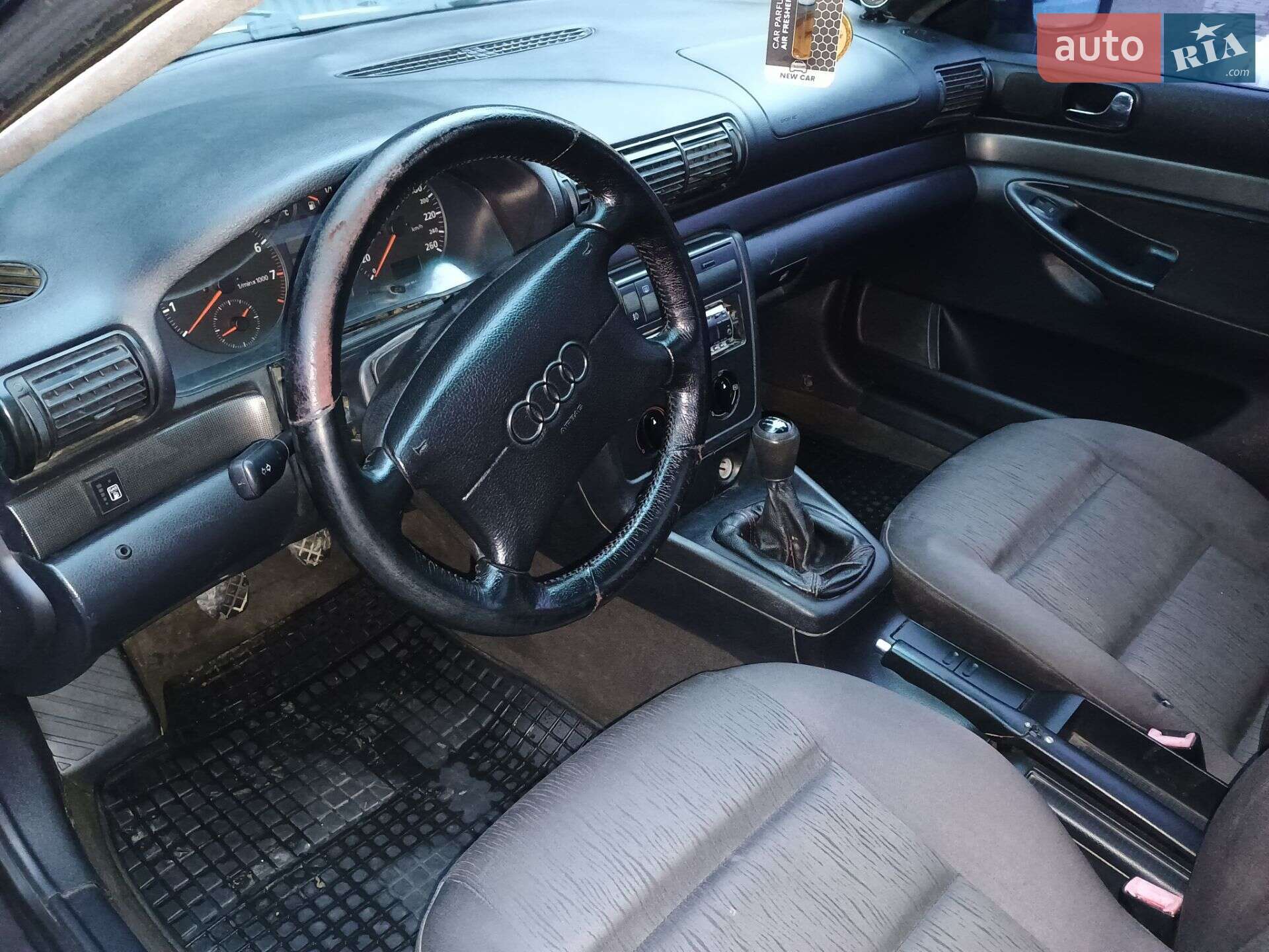 Audi A4 1997 VIN WAUZZZ8DZVA013951 фото оголошення 16 з 18