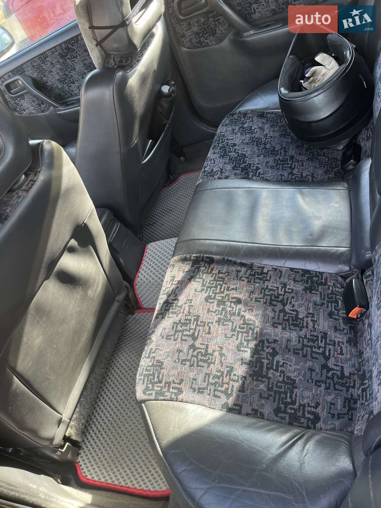 Nissan Primera 1997 VIN SJNFCAP11U0127485 фото оголошення 5 з 13