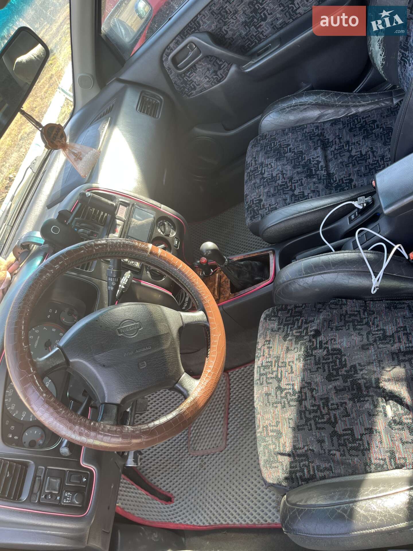 Nissan Primera 1997 VIN SJNFCAP11U0127485 фото оголошення 6 з 13