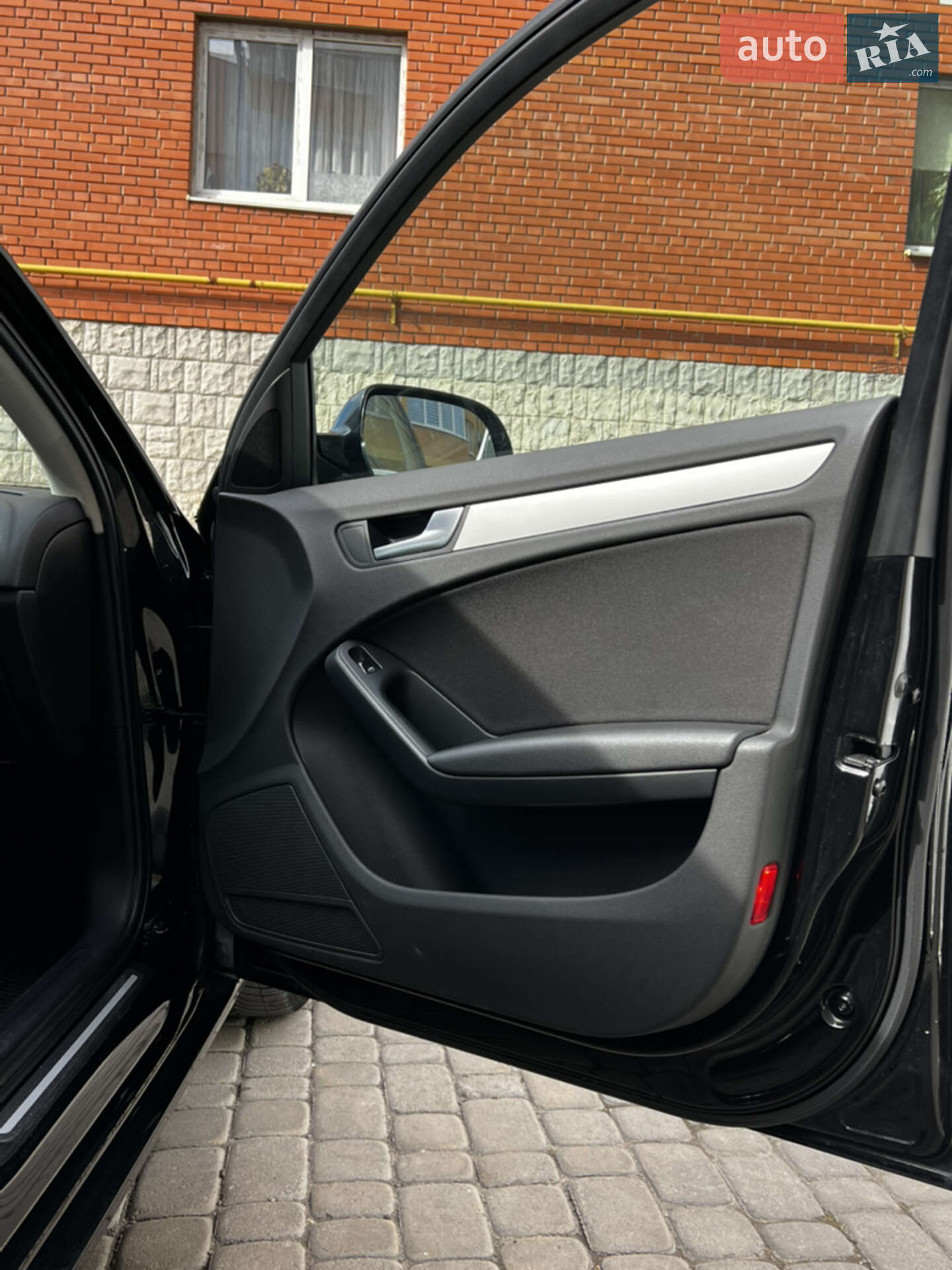 Audi A4 2011 VIN WAUZZZ8K5CA008033 фото оголошення 11 з 15