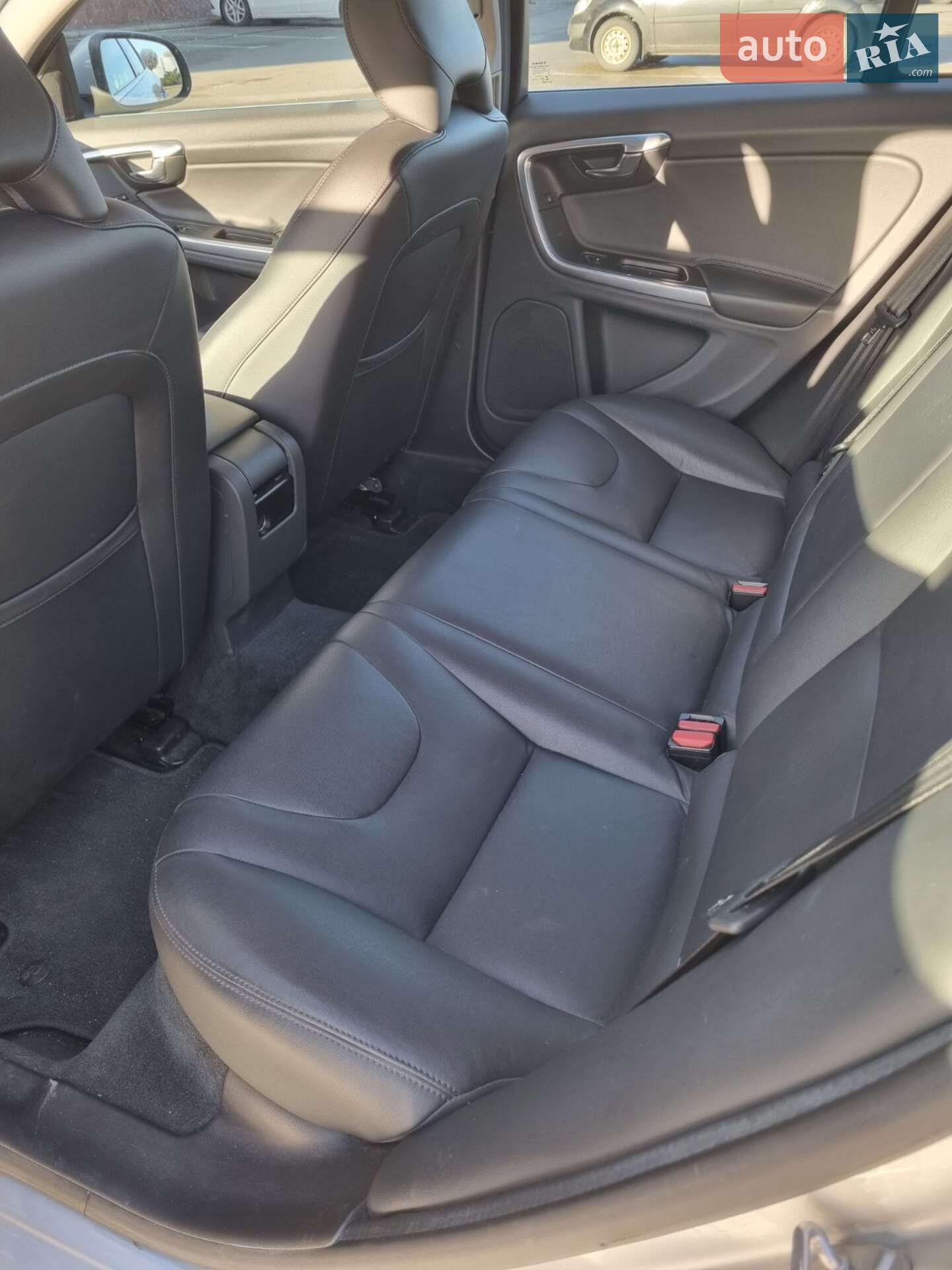 Volvo V60 2015 VIN YV140MEK6G1291962 фото оголошення 4 з 8
