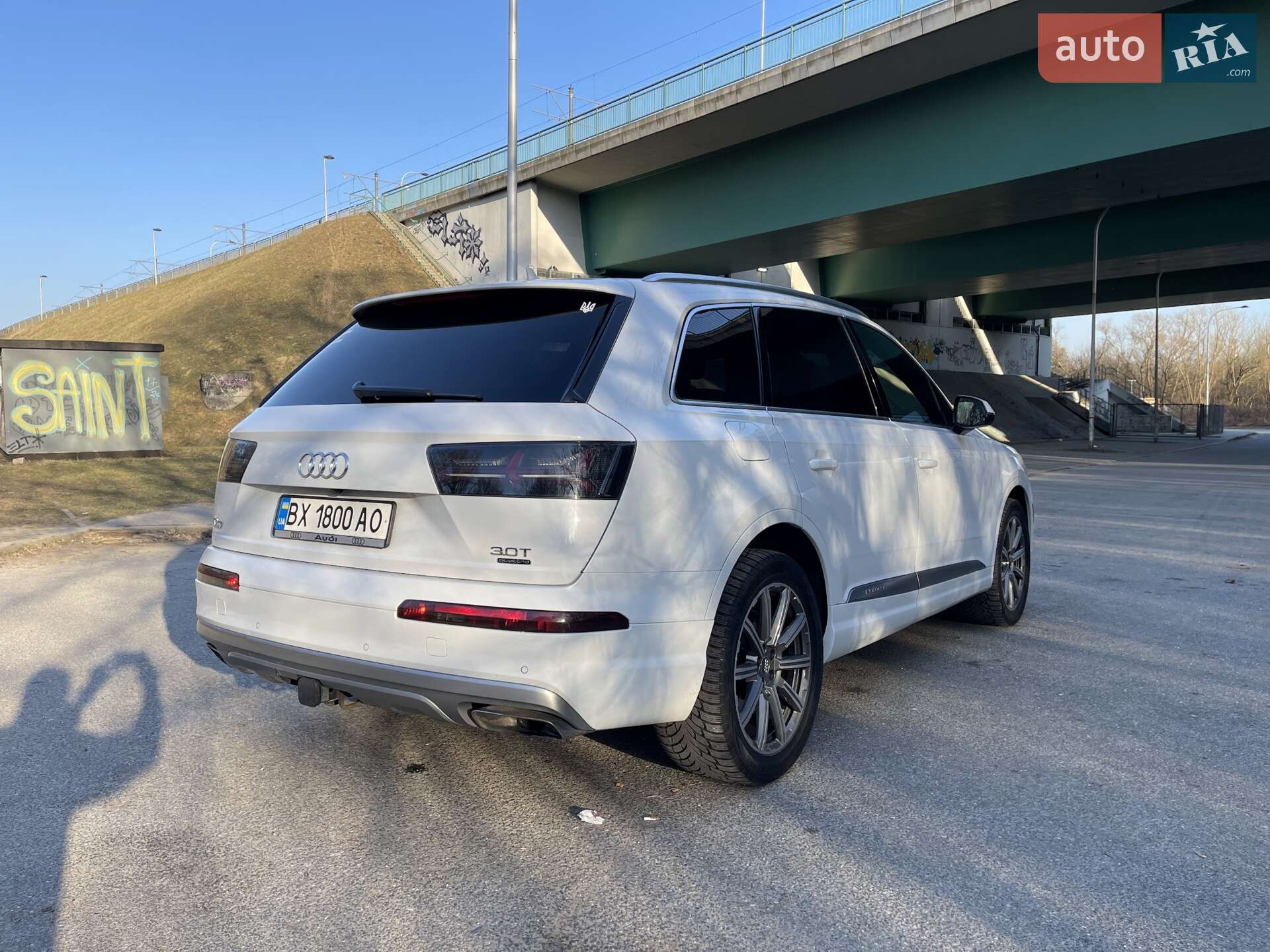 Audi Q7 2017 VIN WA1VAAF7XJD012643 фото оголошення 4 з 57