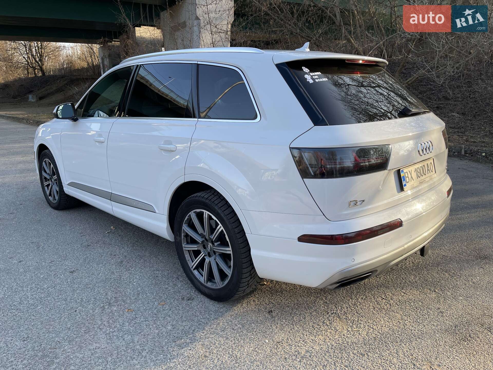 Audi Q7 2017 VIN WA1VAAF7XJD012643 фото оголошення 8 з 57