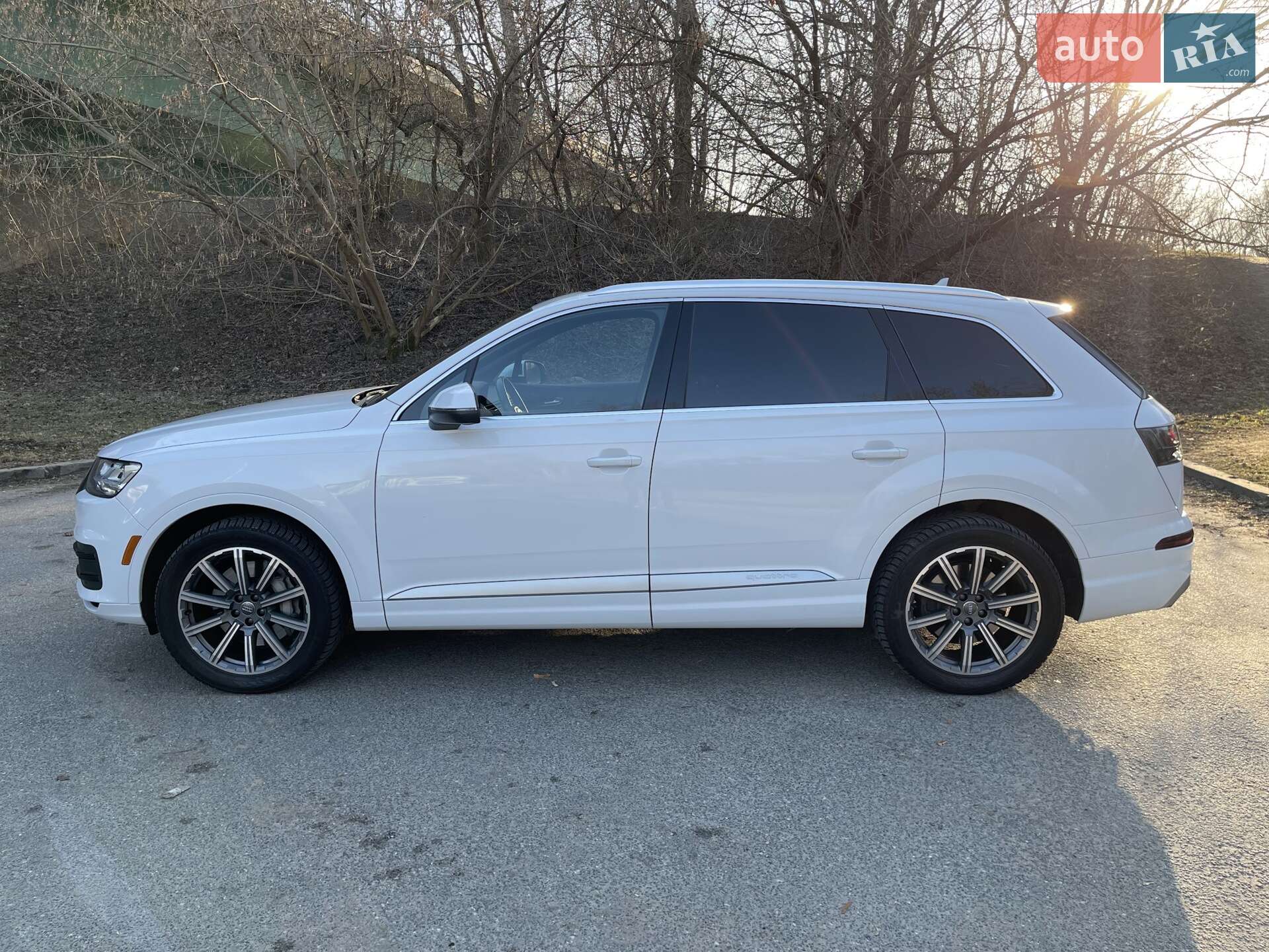 Audi Q7 2017 VIN WA1VAAF7XJD012643 фото оголошення 9 з 57