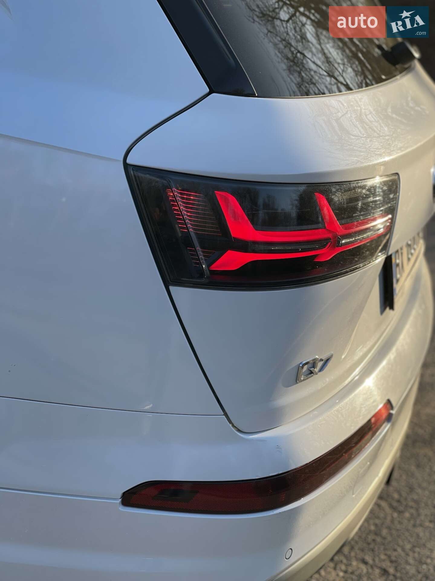 Audi Q7 2017 VIN WA1VAAF7XJD012643 фото оголошення 21 з 57