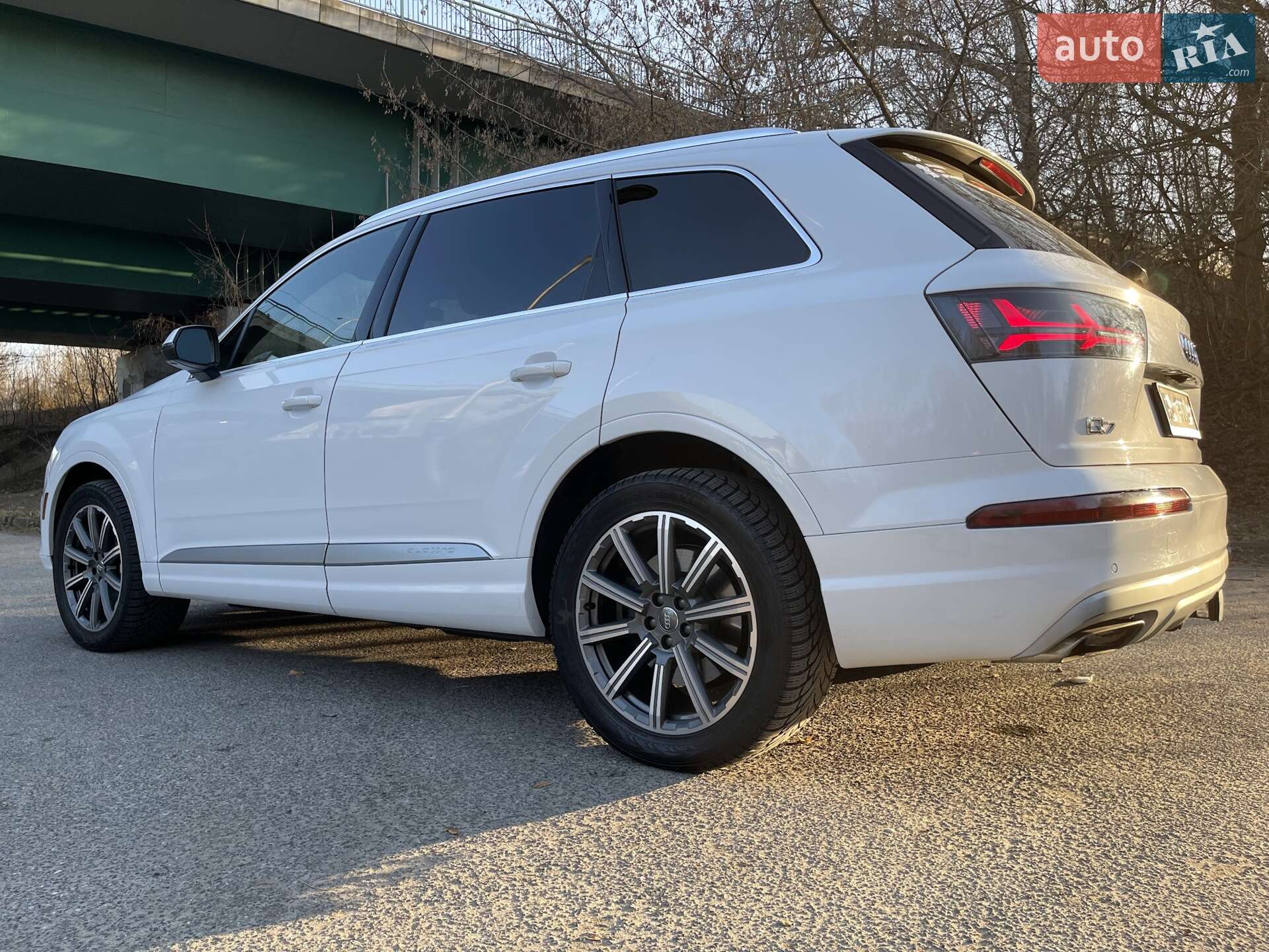 Audi Q7 2017 VIN WA1VAAF7XJD012643 фото оголошення 24 з 57