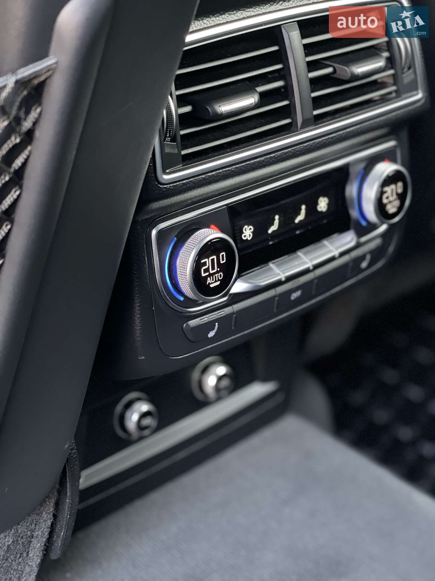 Audi Q7 2017 VIN WA1VAAF7XJD012643 фото оголошення 45 з 57