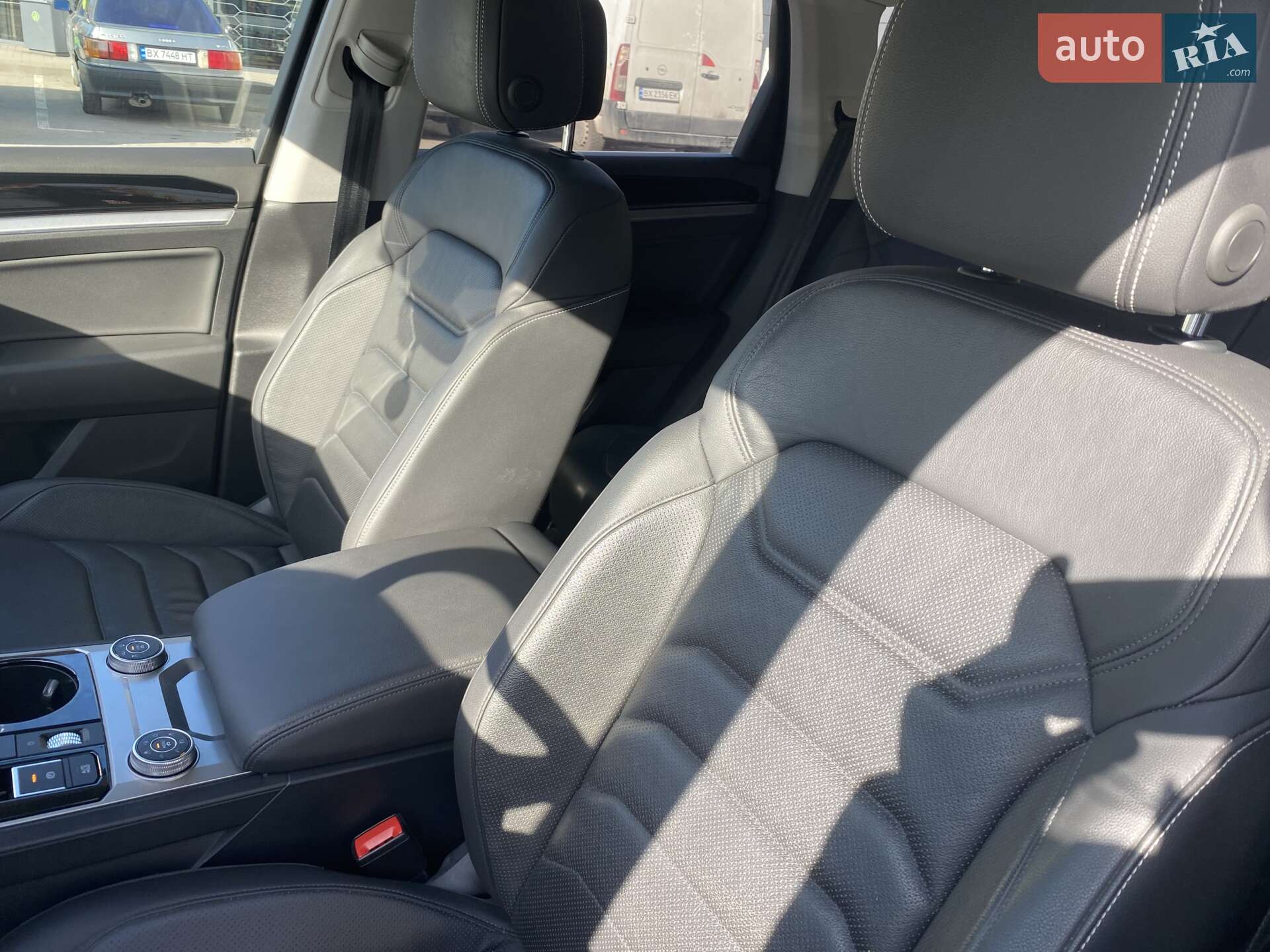 Volkswagen Touareg 2019 VIN WVGZZZCRZKD052835 фото оголошення 5 з 10