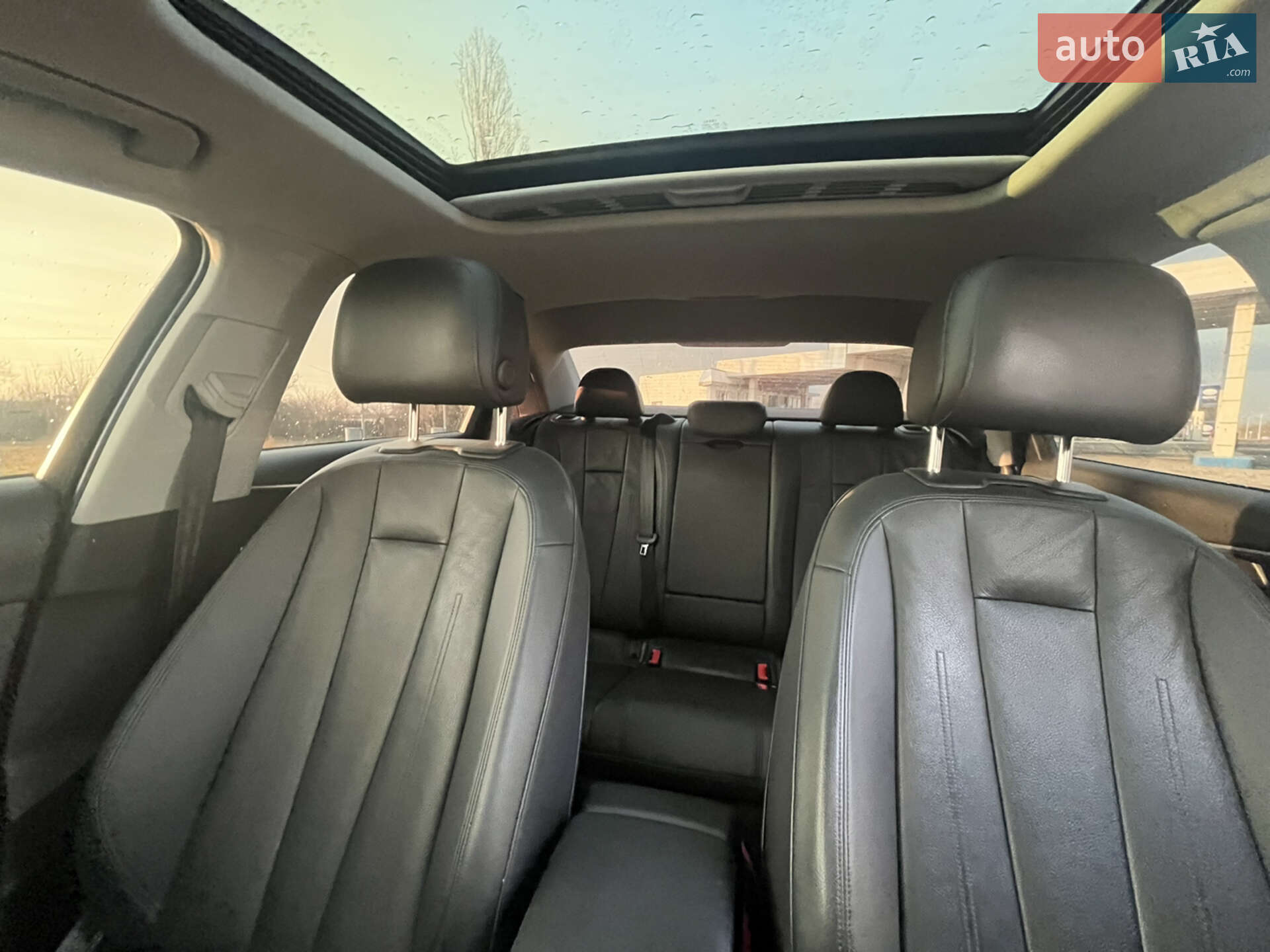Audi A4 2016 VIN WAUANAF44HN053155 фото оголошення 12 з 17