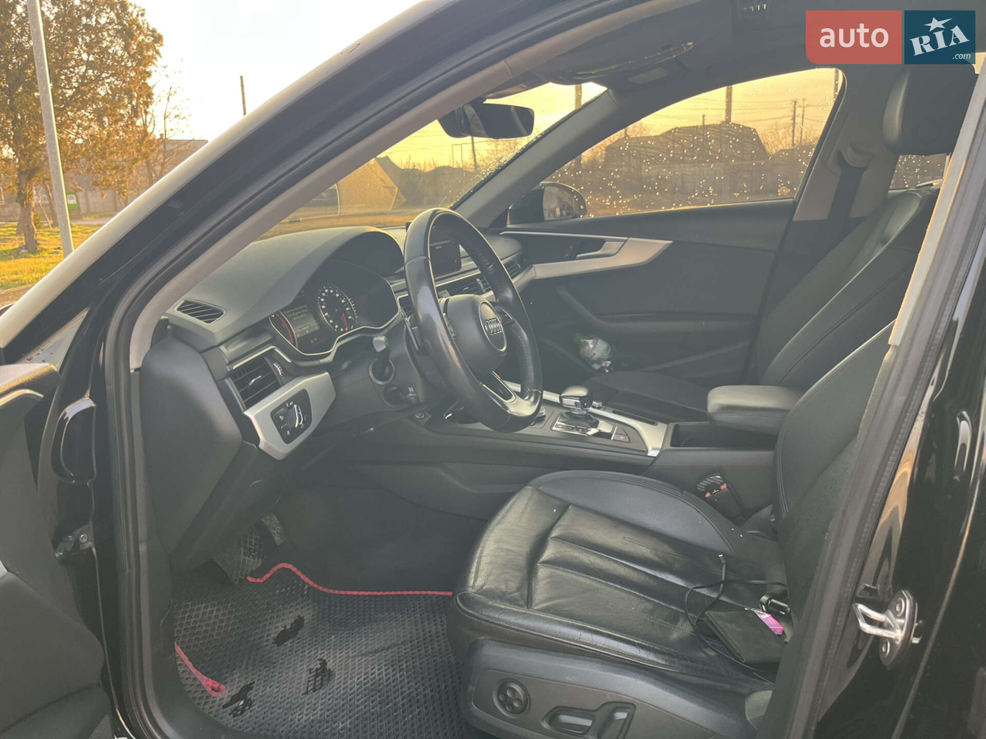 Audi A4 2016 VIN WAUANAF44HN053155 фото оголошення 15 з 17