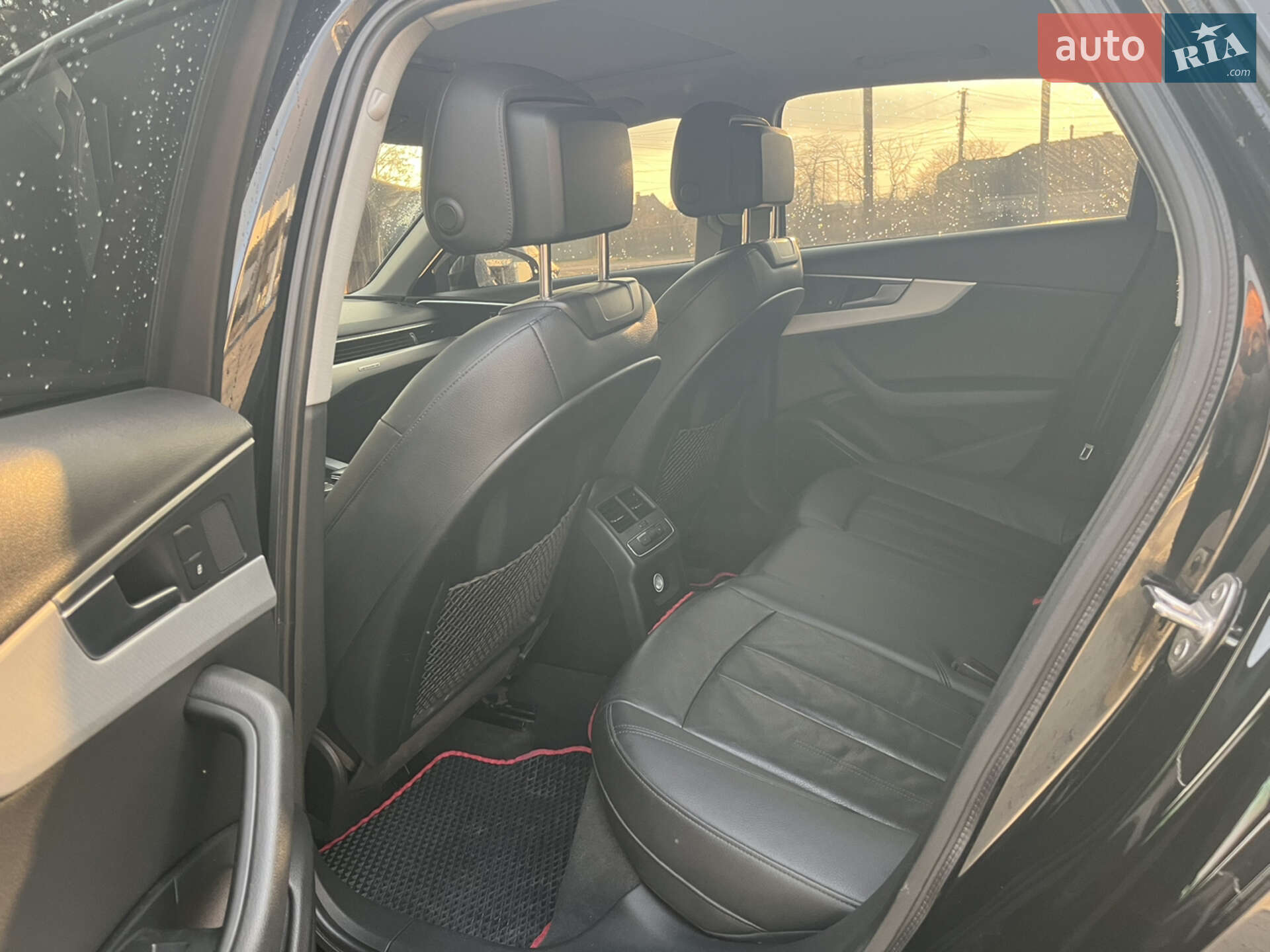Audi A4 2016 VIN WAUANAF44HN053155 фото оголошення 16 з 17