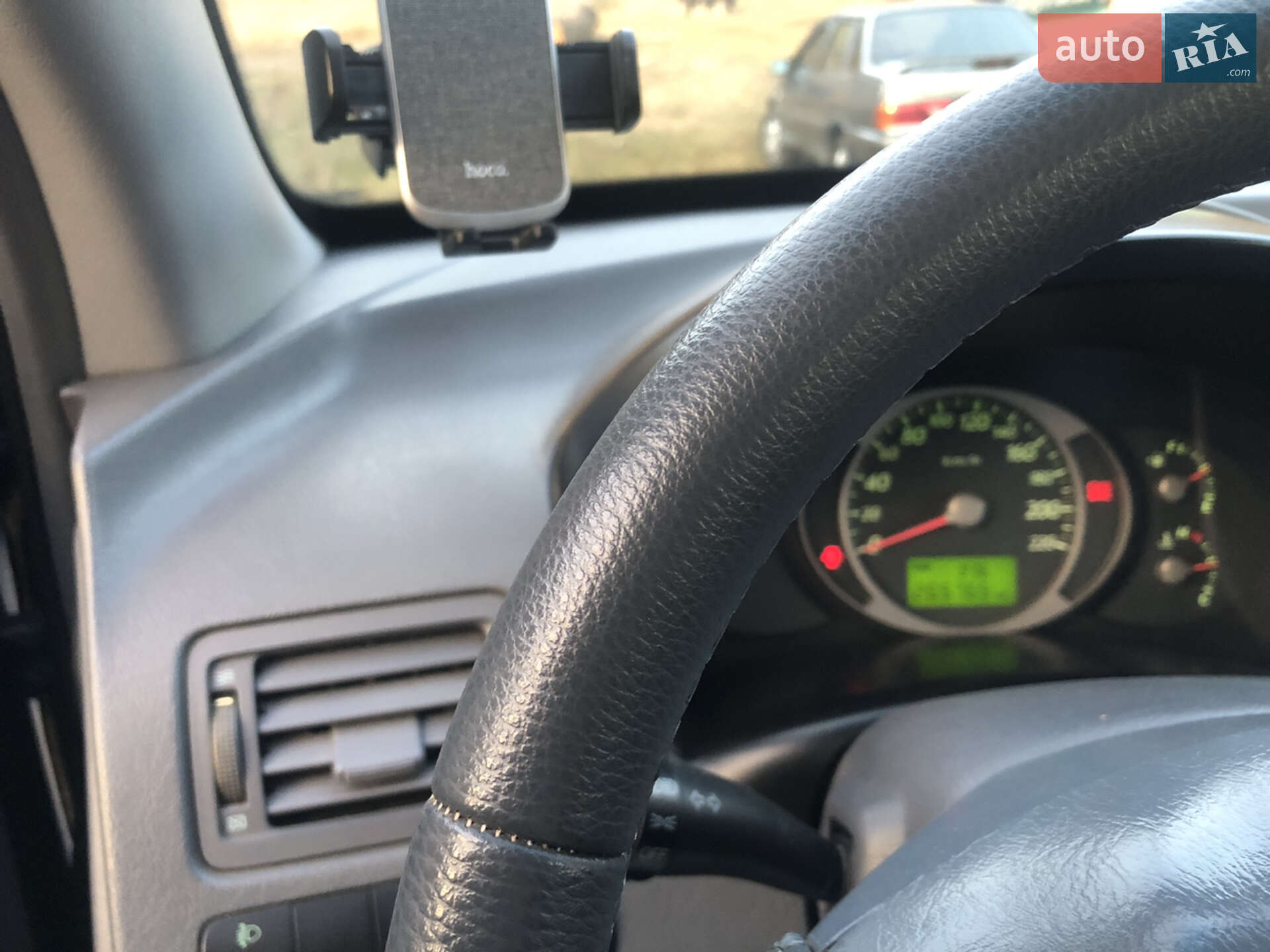 Hyundai Tucson 2004 VIN KMHJN81BP5U025856 фото оголошення 3 з 11