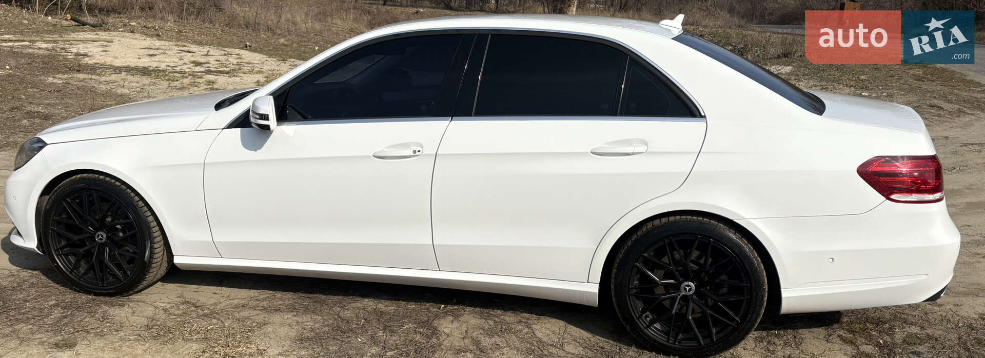 Mercedes-Benz E-Class 2014 VIN WDD2120051B064183 фото оголошення 11 з 18