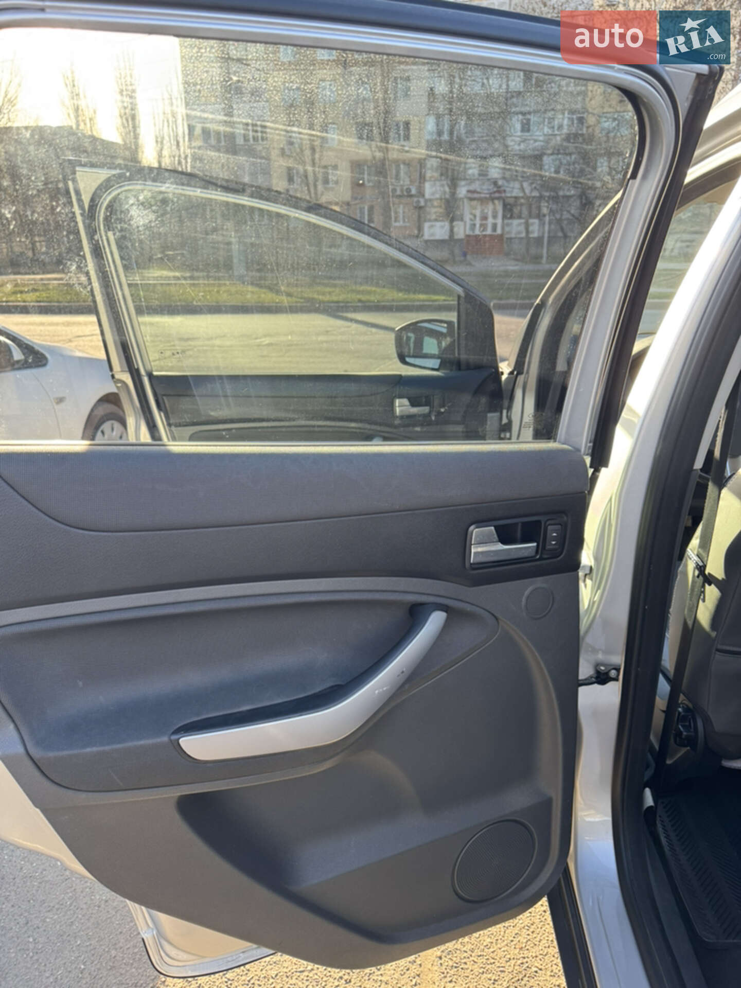 Ford Kuga 2012 VIN WF0RXXGCDRCY43401 фото оголошення 28 з 30