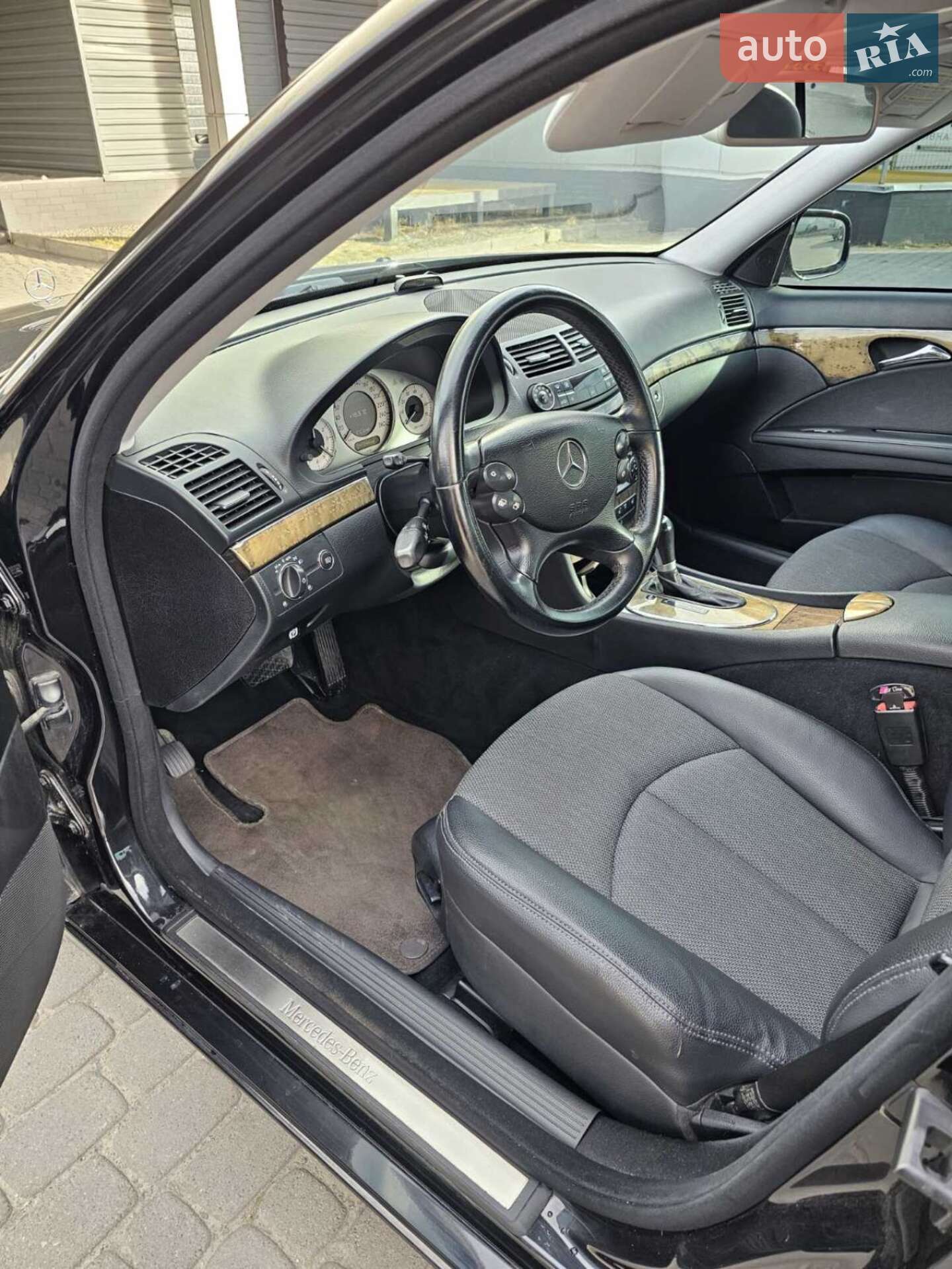 Mercedes-Benz E-Class 2007 VIN WDB2110921B173819 фото оголошення 3 з 4