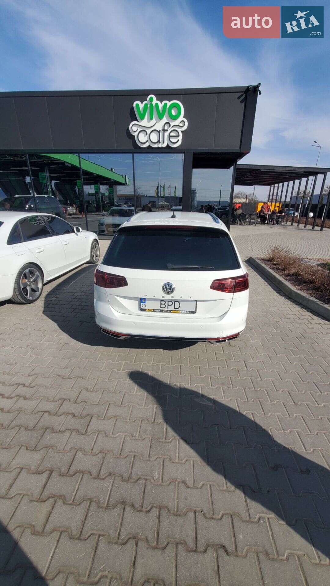 Volkswagen Passat 2020 VIN WVWZZZ3CZLE143007 фото оголошення 17 з 22