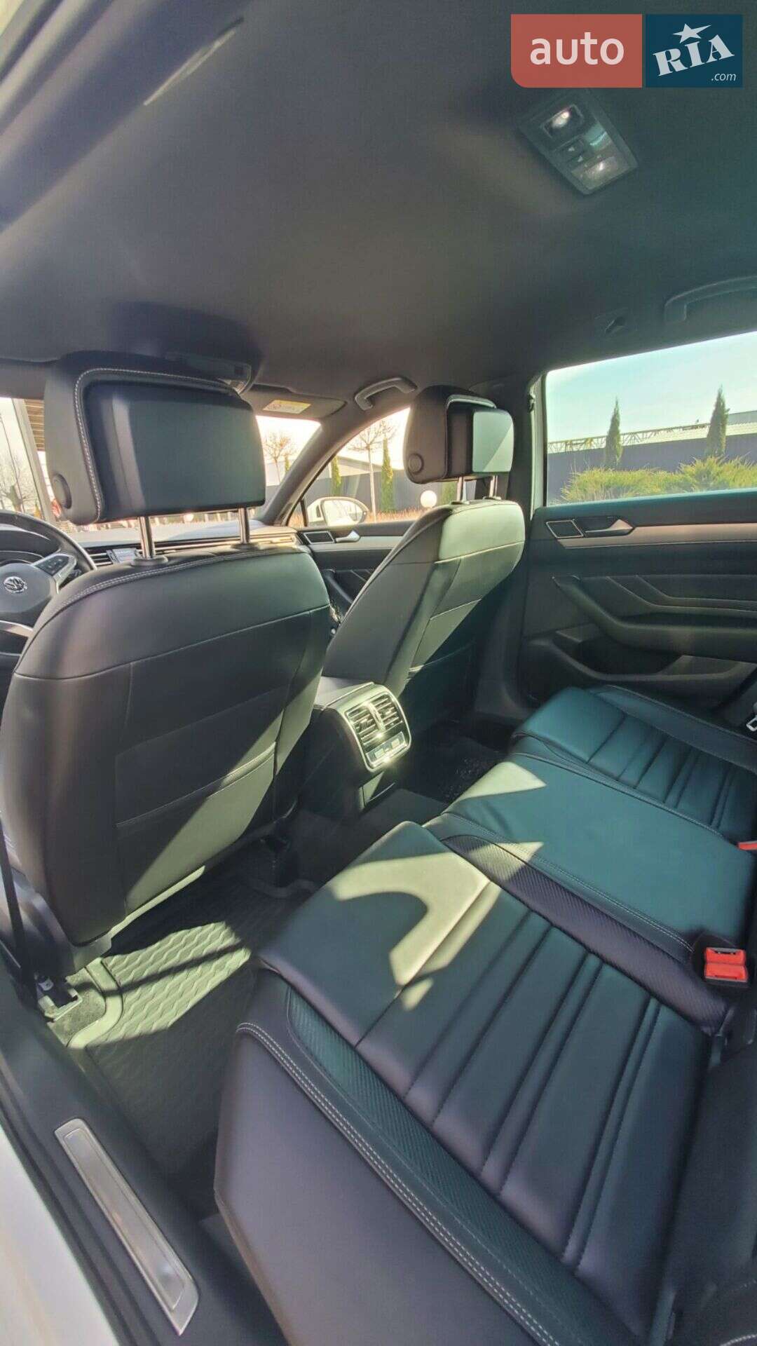 Volkswagen Passat 2020 VIN WVWZZZ3CZLE143007 фото оголошення 13 з 22