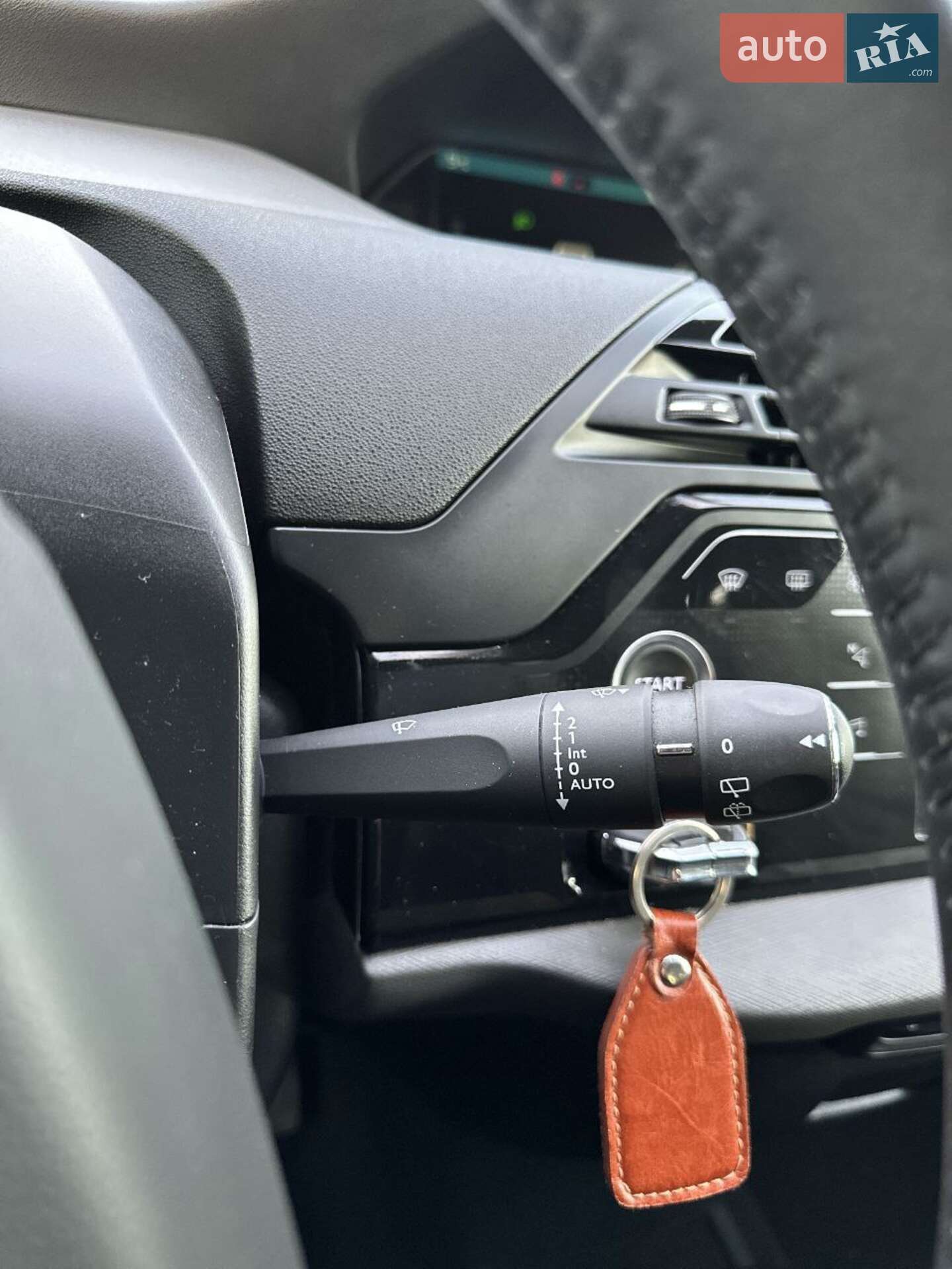 Citroen C4 SpaceTourer 2019 VIN VF73DBHZMJJ745881 фото оголошення 27 з 48