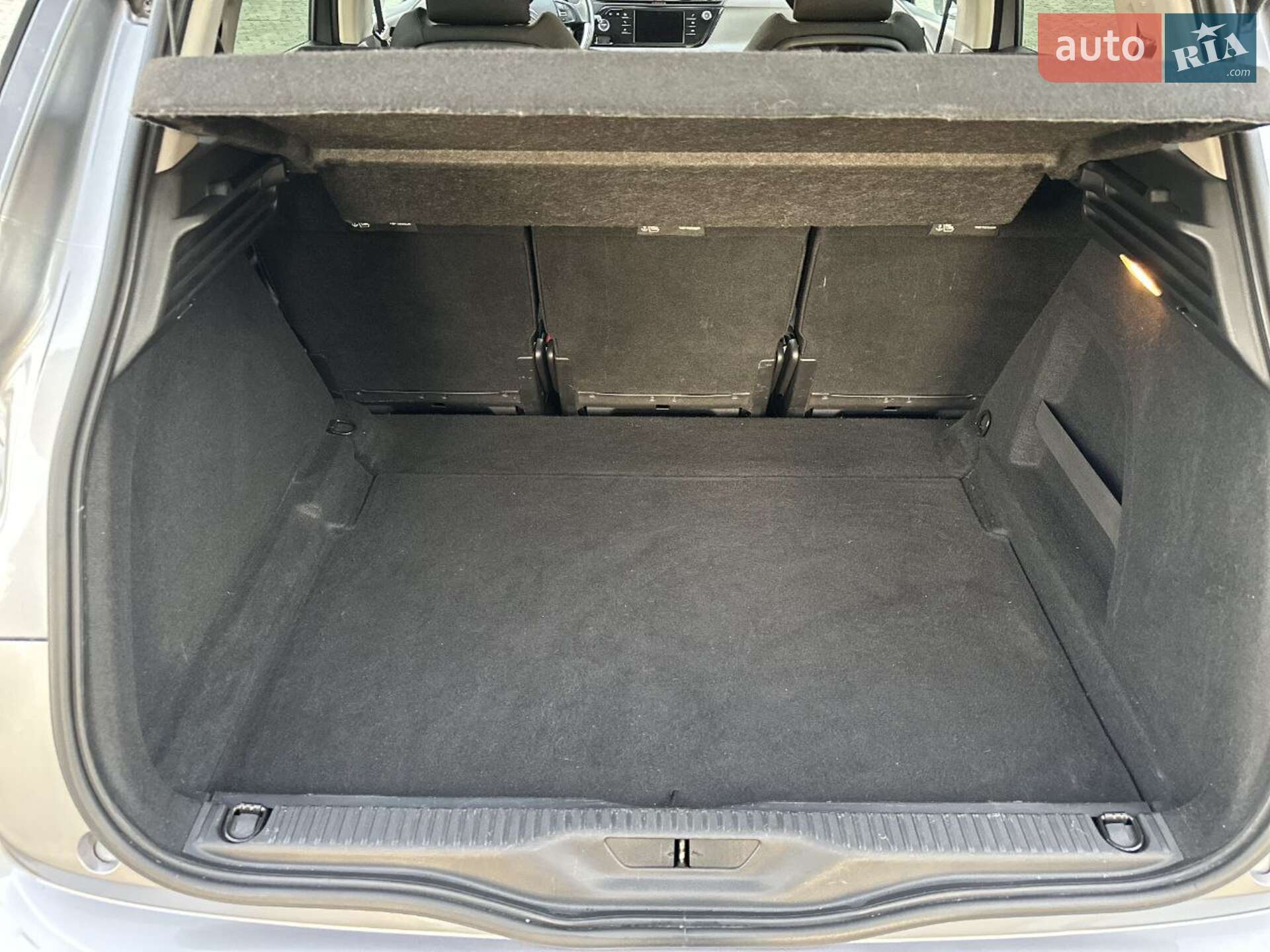 Citroen C4 SpaceTourer 2019 VIN VF73DBHZMJJ745881 фото оголошення 32 з 48