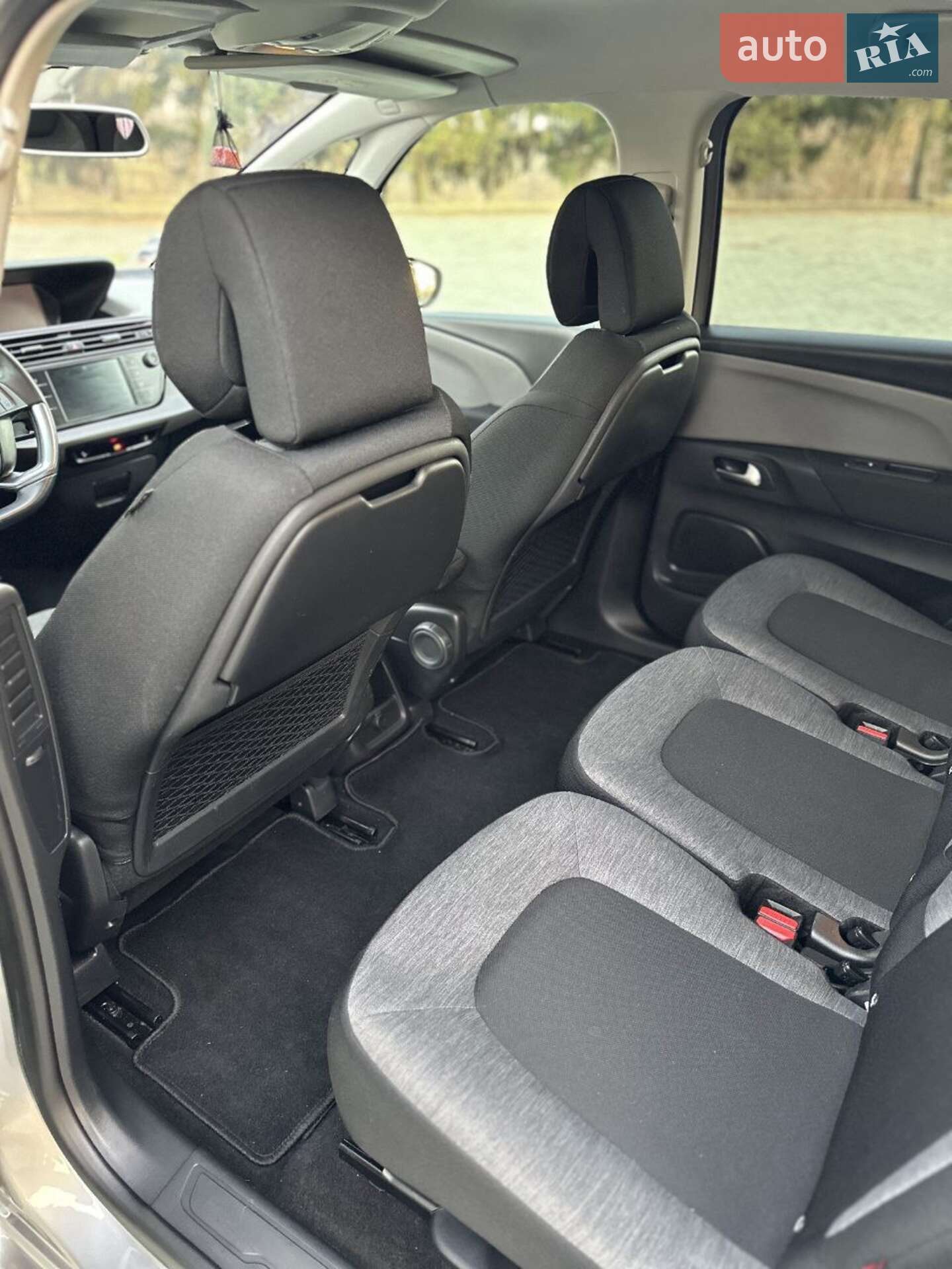 Citroen C4 SpaceTourer 2019 VIN VF73DBHZMJJ745881 фото оголошення 37 з 48