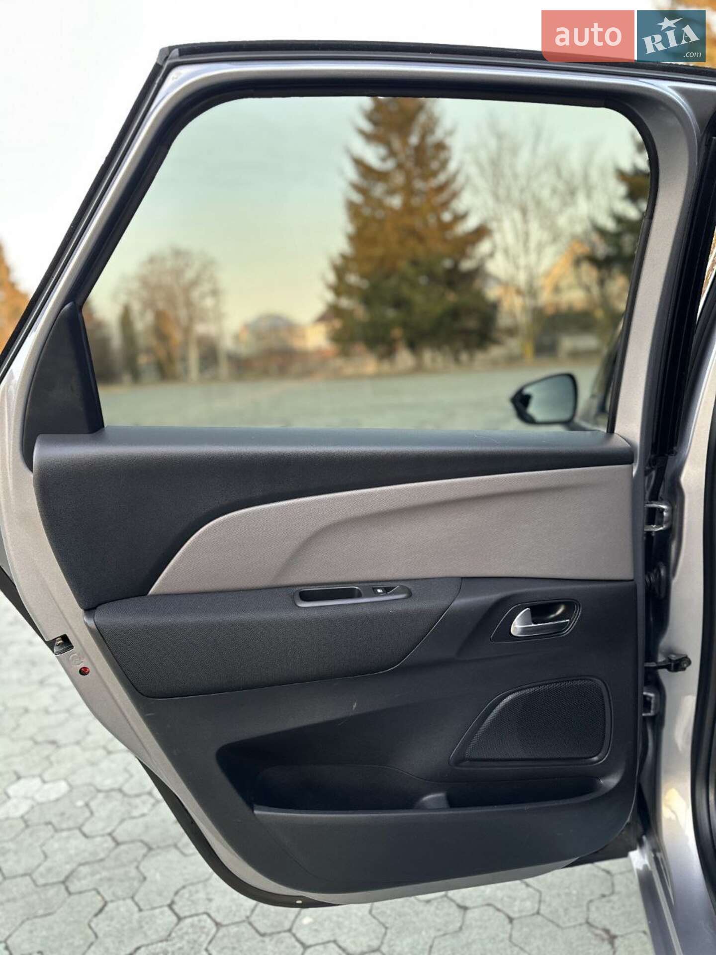 Citroen C4 SpaceTourer 2019 VIN VF73DBHZMJJ745881 фото оголошення 38 з 48