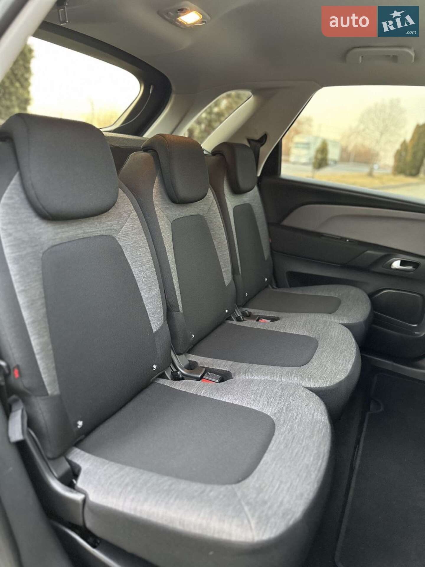 Citroen C4 SpaceTourer 2019 VIN VF73DBHZMJJ745881 фото оголошення 39 з 48