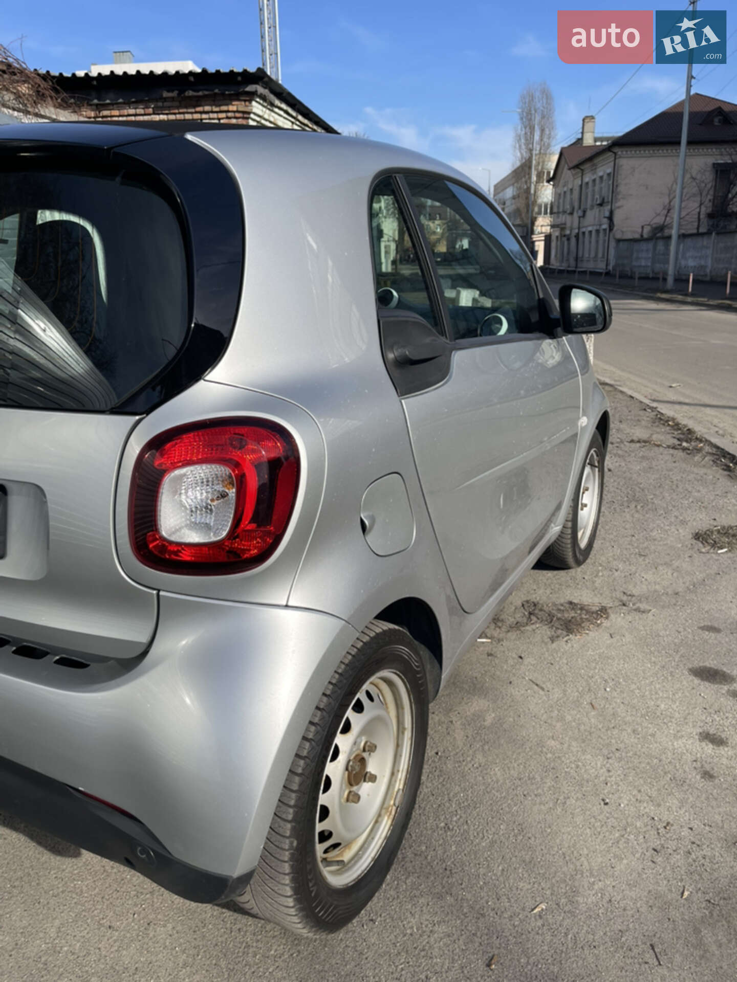 Smart EQ Fortwo 2019 VIN WME4533911K370705 фото оголошення 5 з 24
