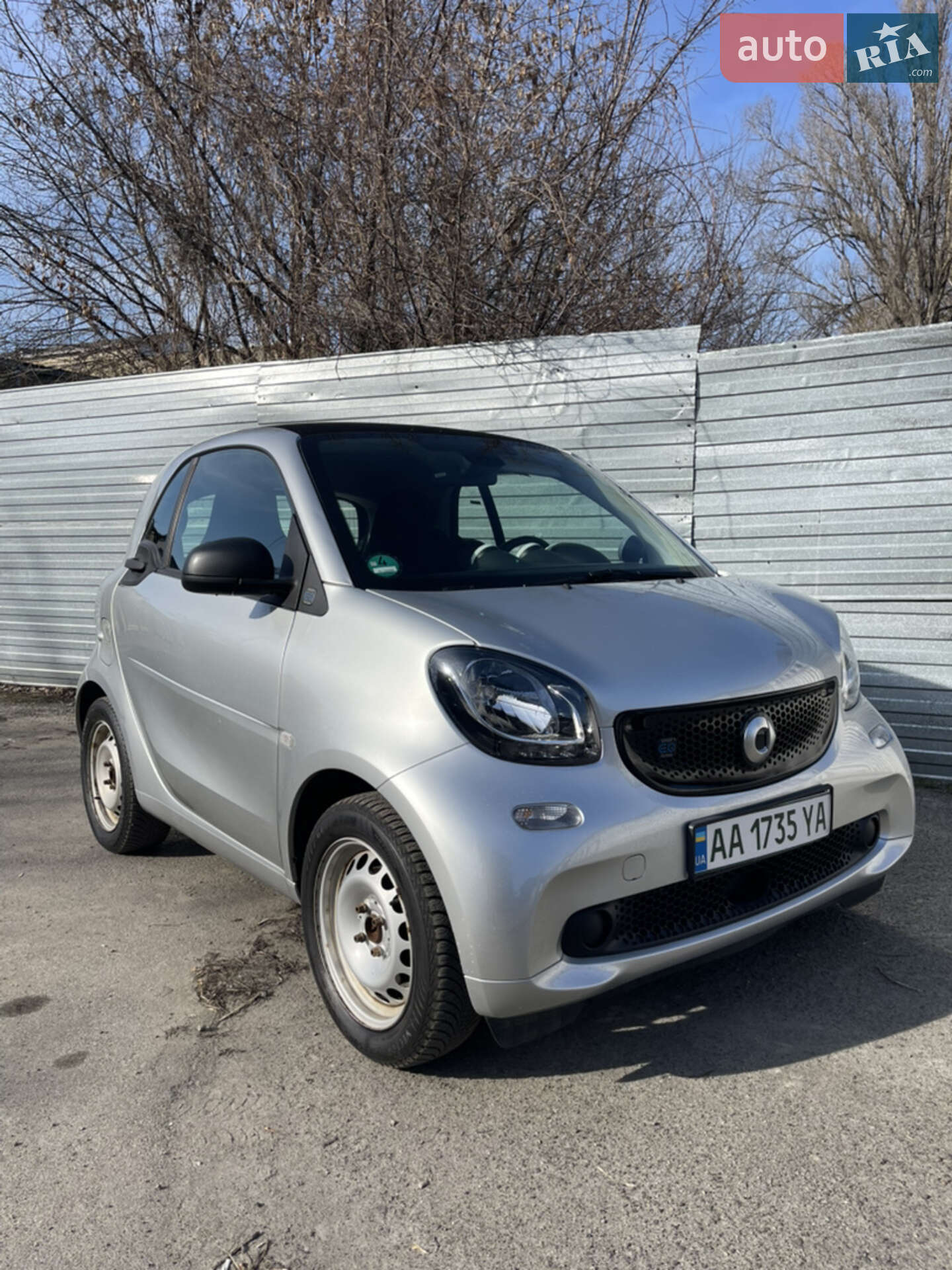 Smart EQ Fortwo 2019 VIN WME4533911K370705 фото оголошення 6 з 24