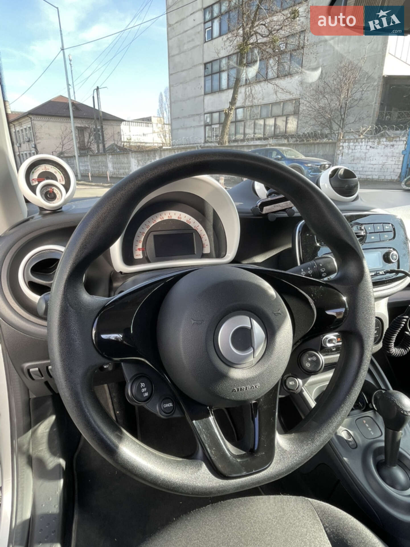 Smart EQ Fortwo 2019 VIN WME4533911K370705 фото оголошення 7 з 24