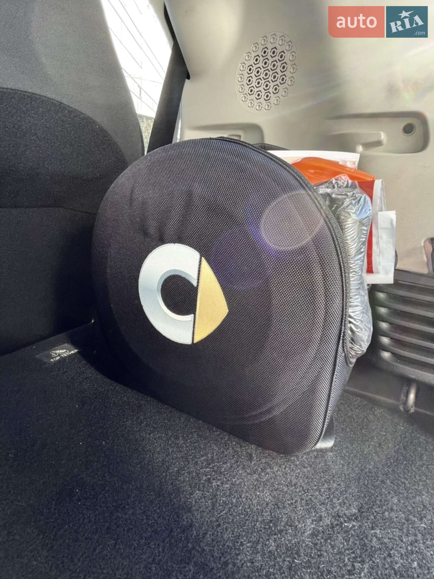 Smart EQ Fortwo 2019 VIN WME4533911K370705 фото оголошення 11 з 24