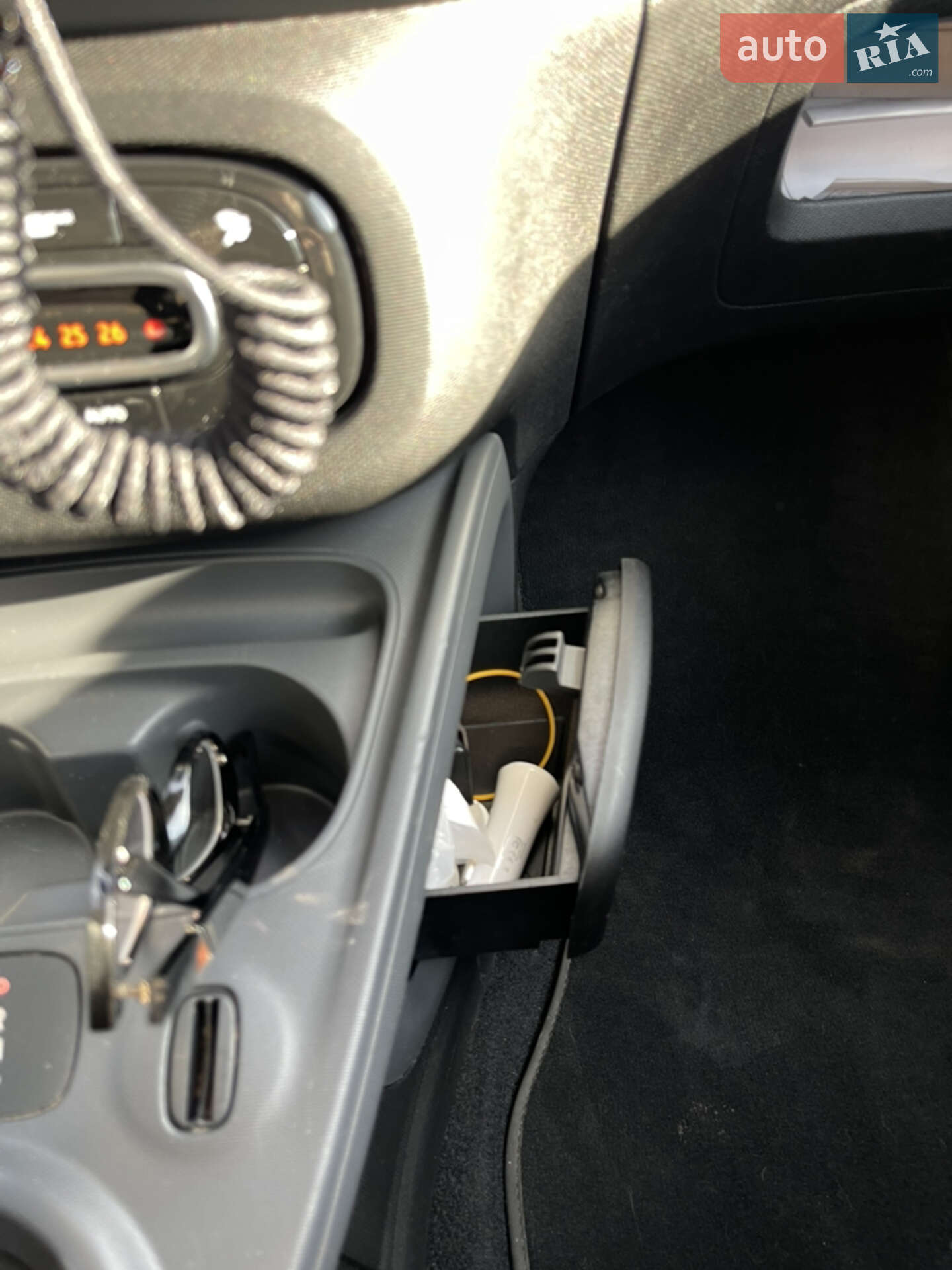 Smart EQ Fortwo 2019 VIN WME4533911K370705 фото оголошення 21 з 24