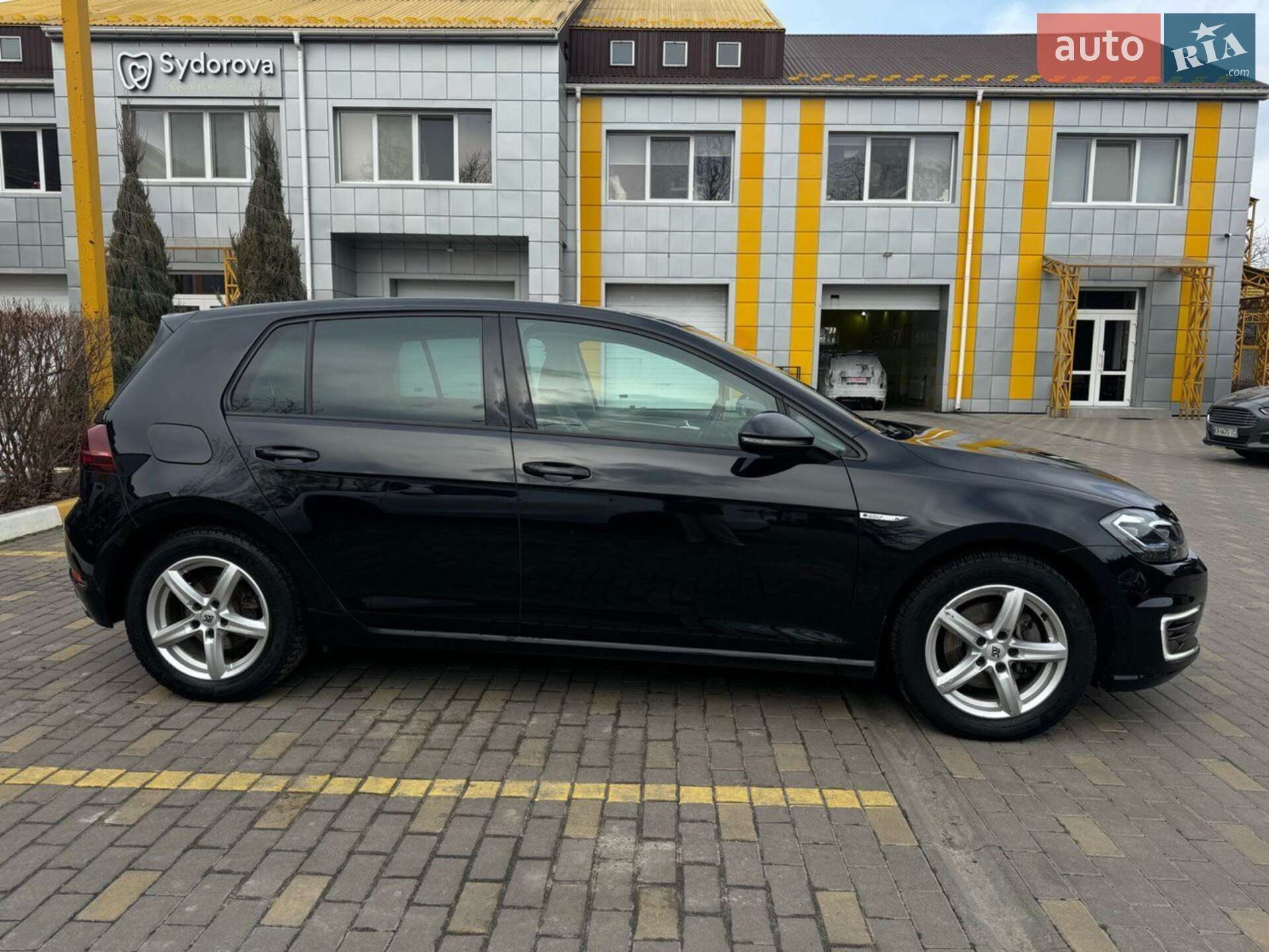 Volkswagen e-Golf 2019 VIN WVWZZZAUZL8900668 фото оголошення 12 з 21